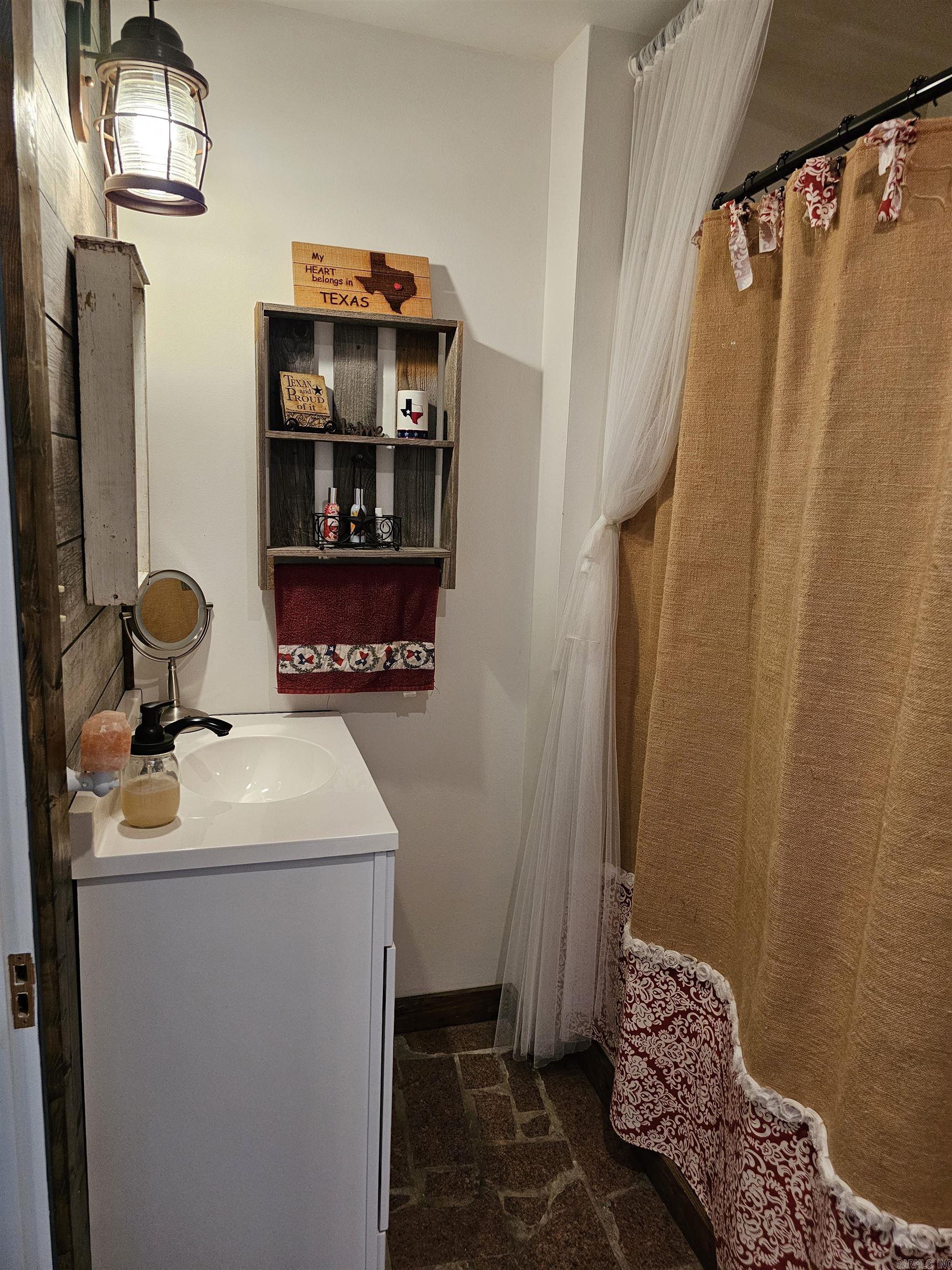 Rural Mena - Residential