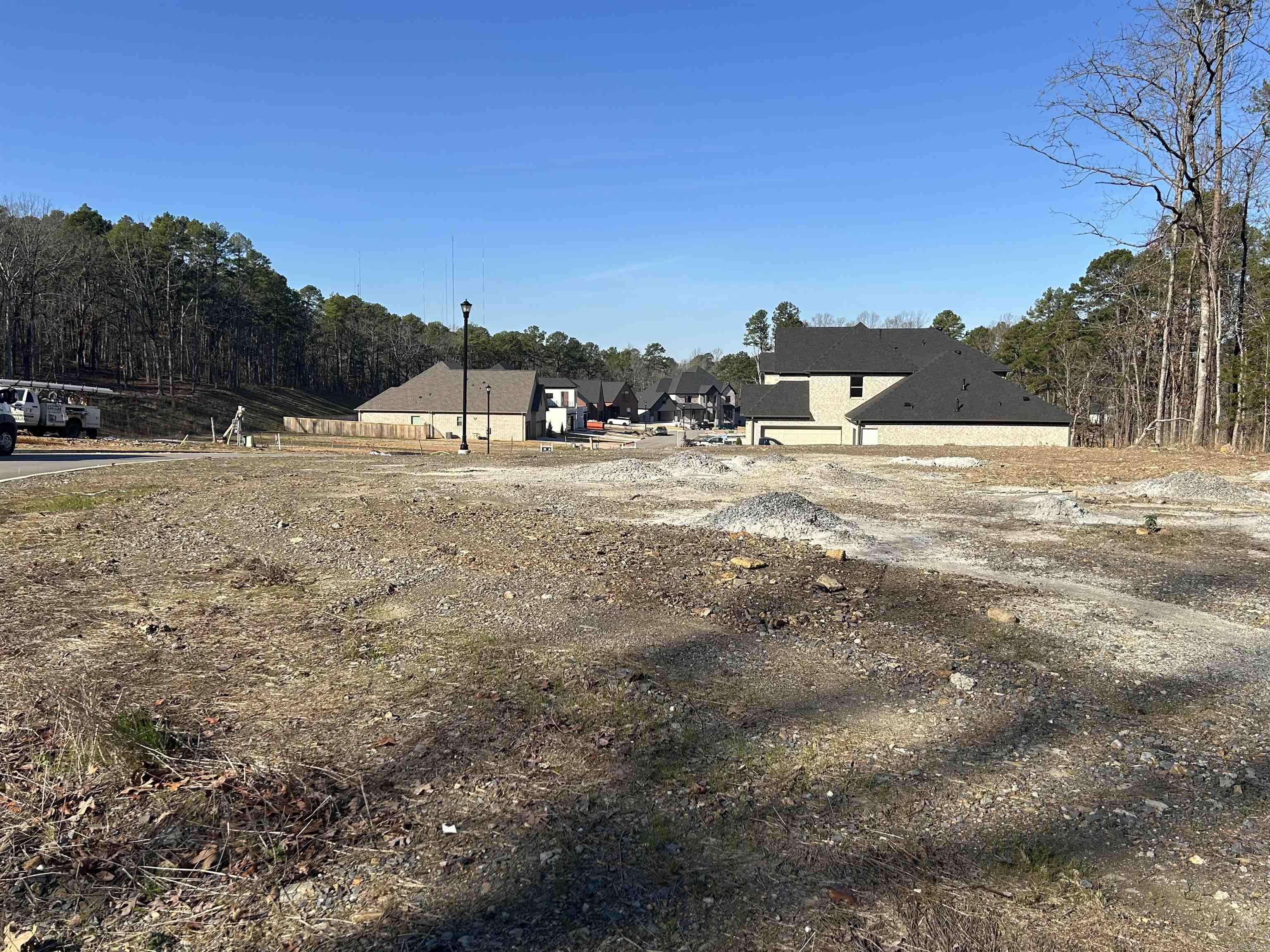 CHENAL VALLEY ABINGTON COURT - Land