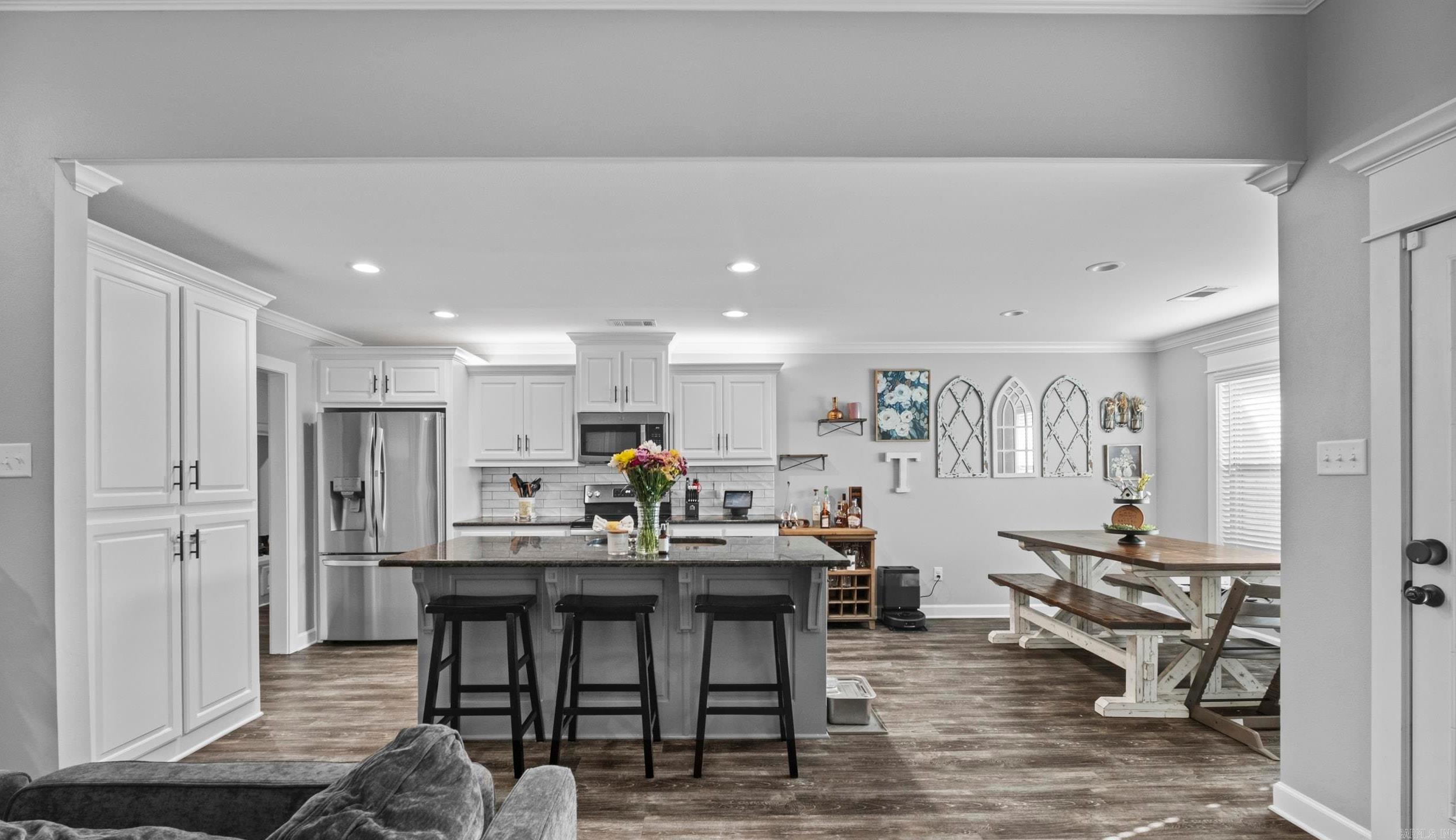 JAXON TERRACE - Residential