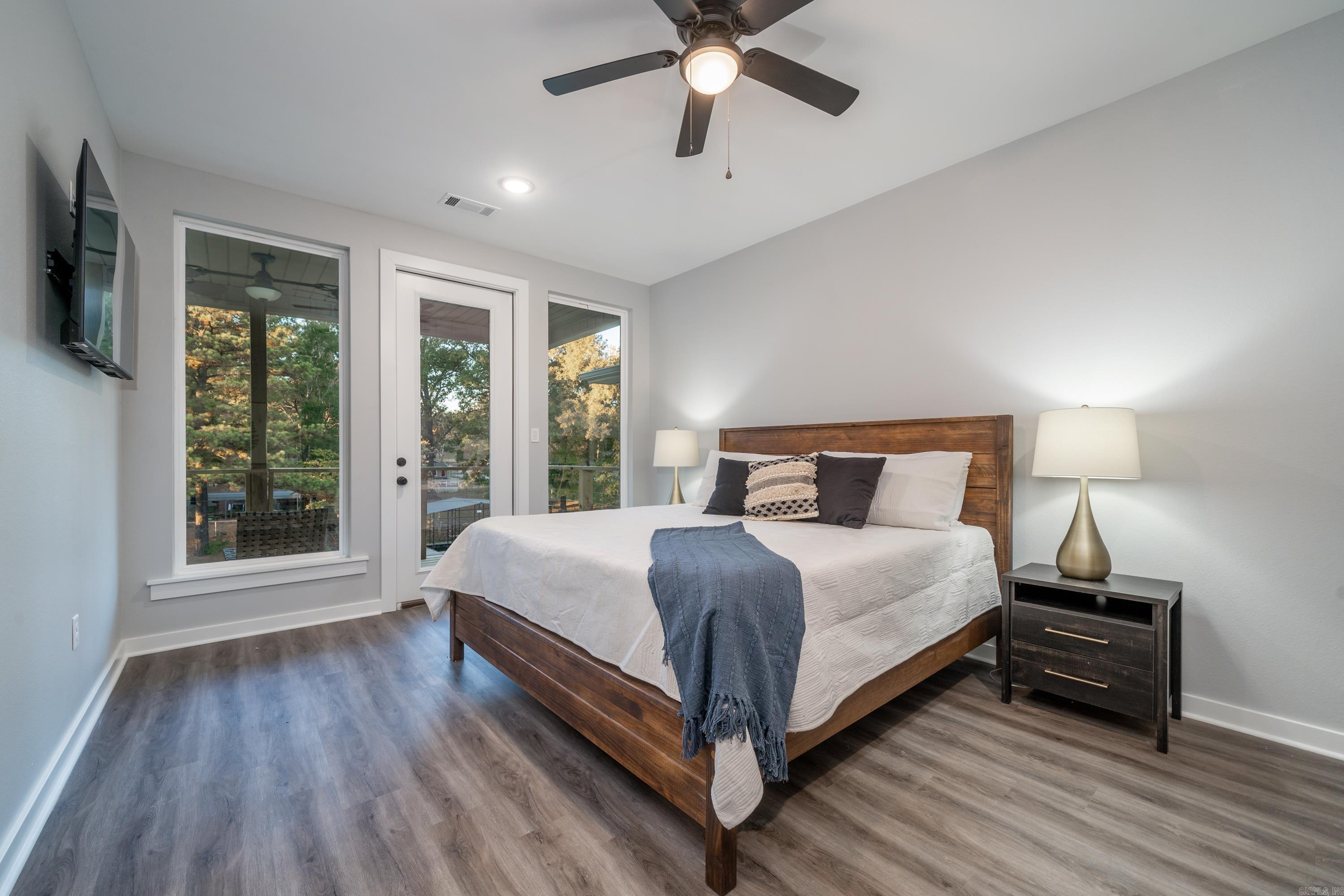 Lake Aire - Residential