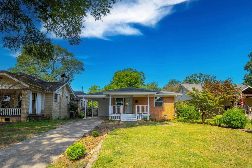 Charming Park Hill Home Ready for New Owner This beautifully remodeled home features: Windows: Brand new, offering improved insulation and aesthetics. Floors: Stunning new flooring throughout. Cabinets: Modern, stylish cabinets installed. Countertops: Luxurious quartz countertops. Paint: Fresh paint inside and out for a crisp, clean look. Fixtures: All fixtures updated to contemporary standards. Alarm System: Installed for enhanced security. Also, there is a second living space or 3rd bedroom. Location: Situated in a desirable area close to restaurants and shopping. Come see today!