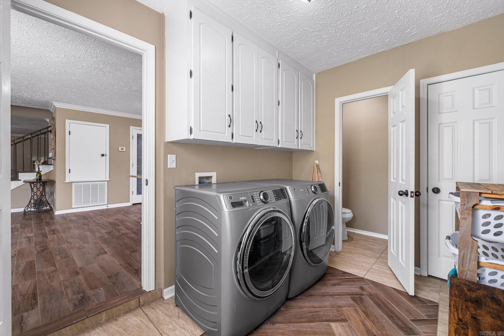 Country Wood Unit IV - Residential