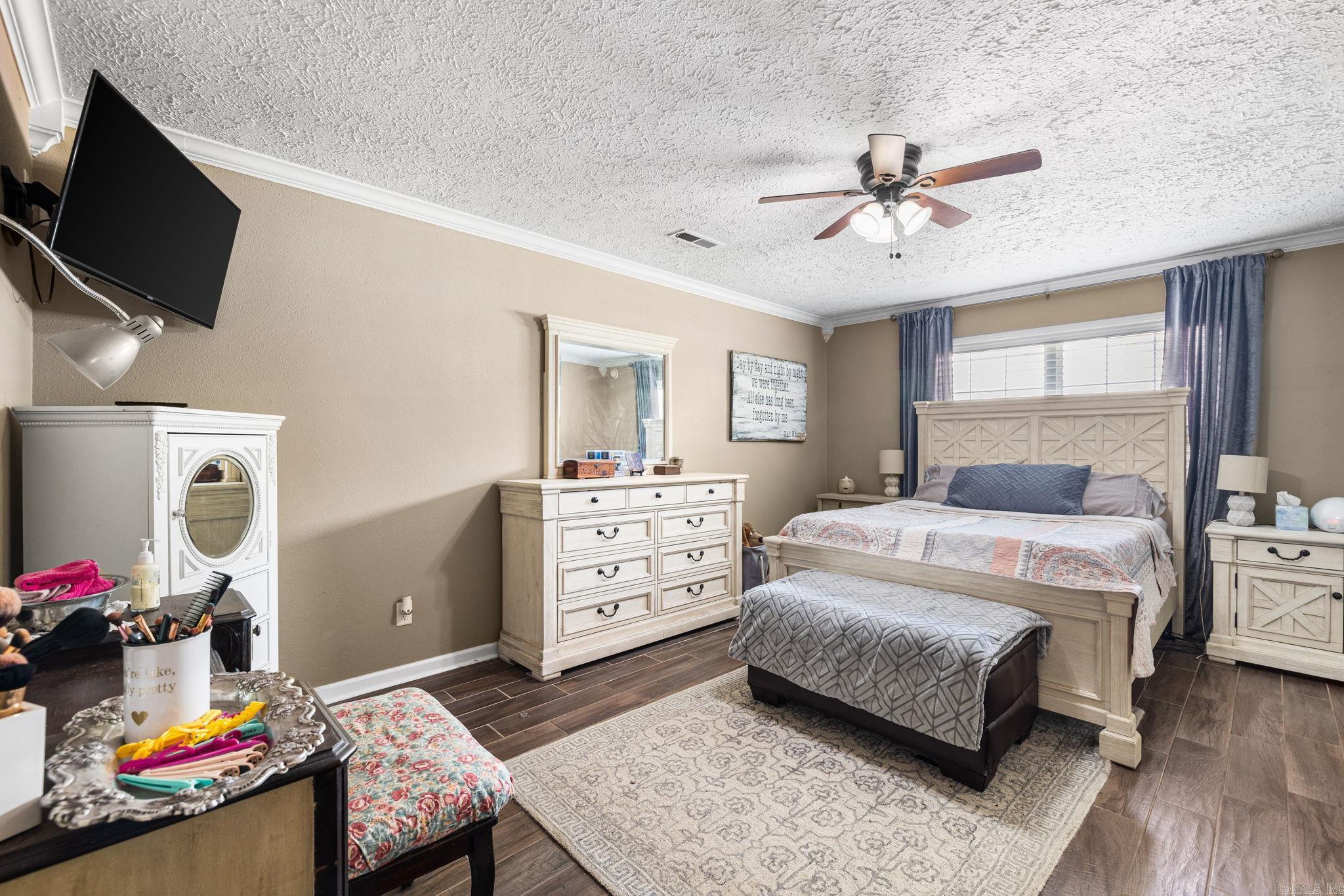 Country Wood Unit IV - Residential