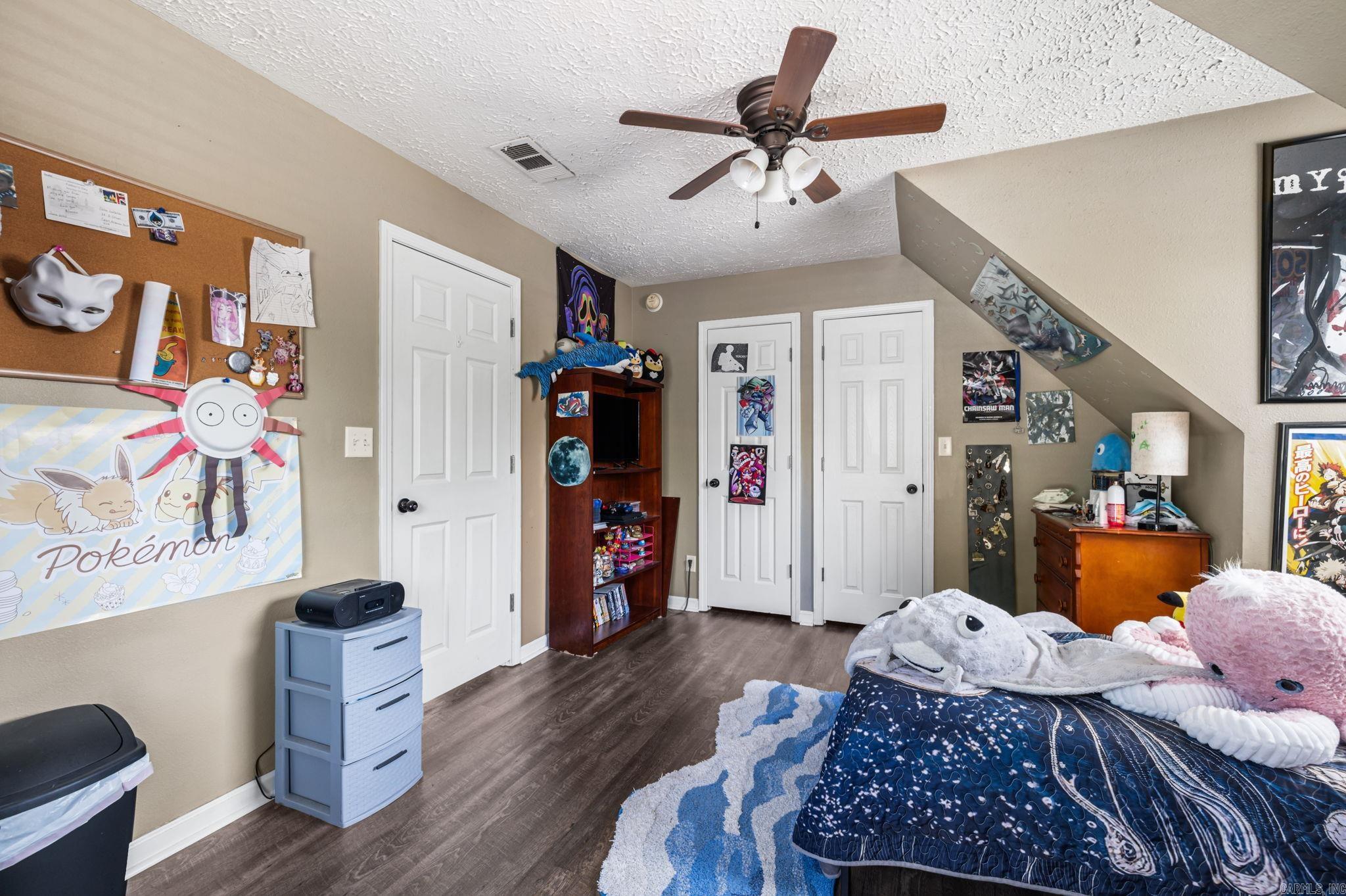 Country Wood Unit IV - Residential