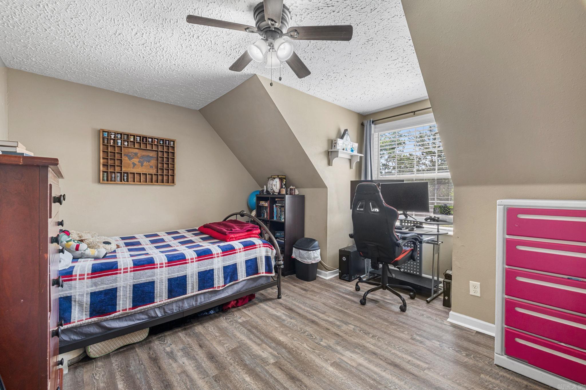 Country Wood Unit IV - Residential