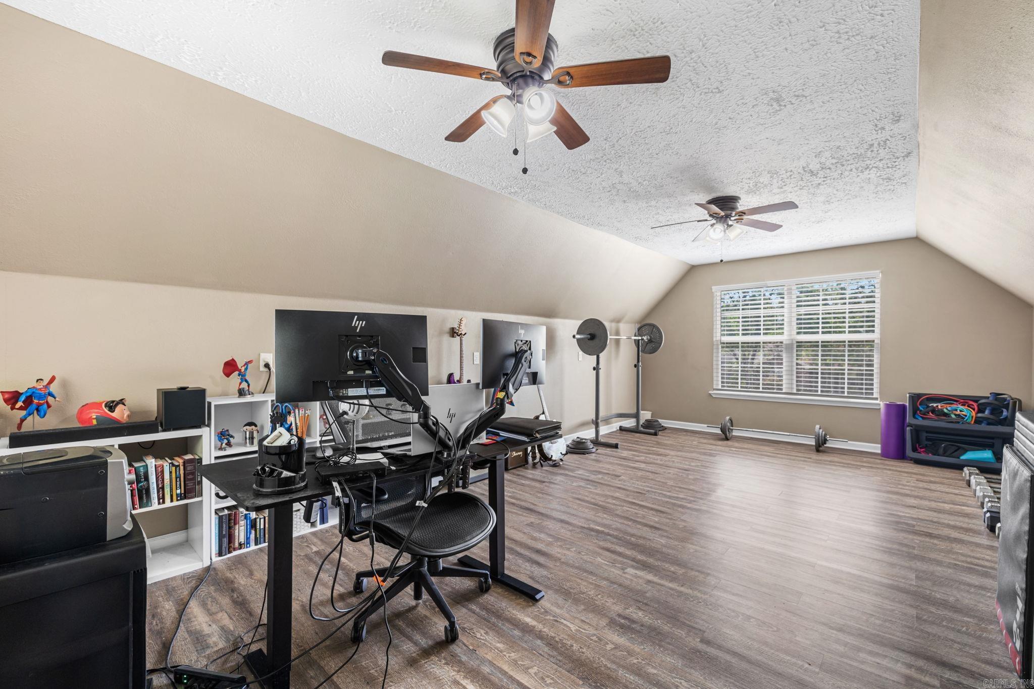 Country Wood Unit IV - Residential