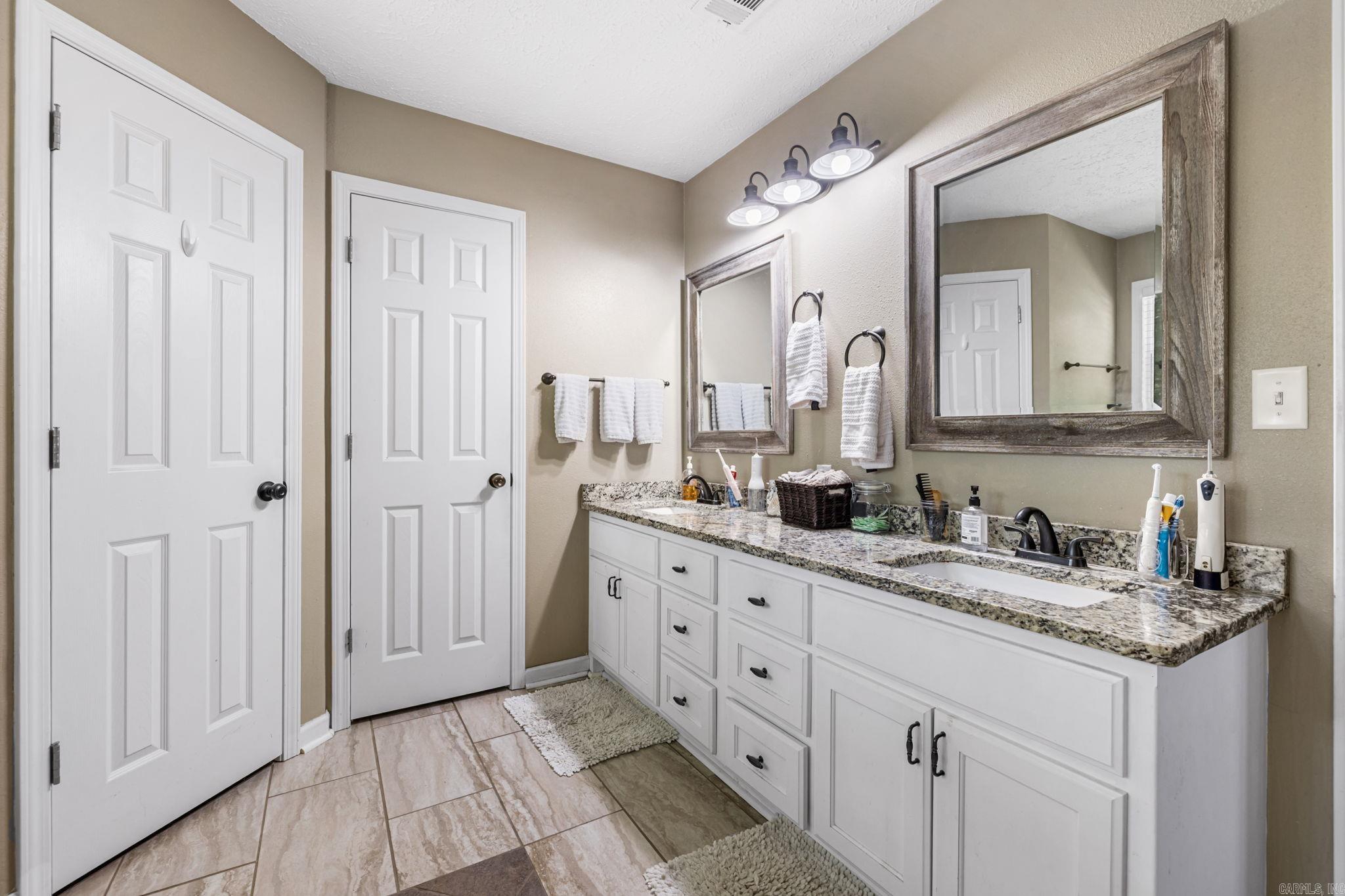 Country Wood Unit IV - Residential