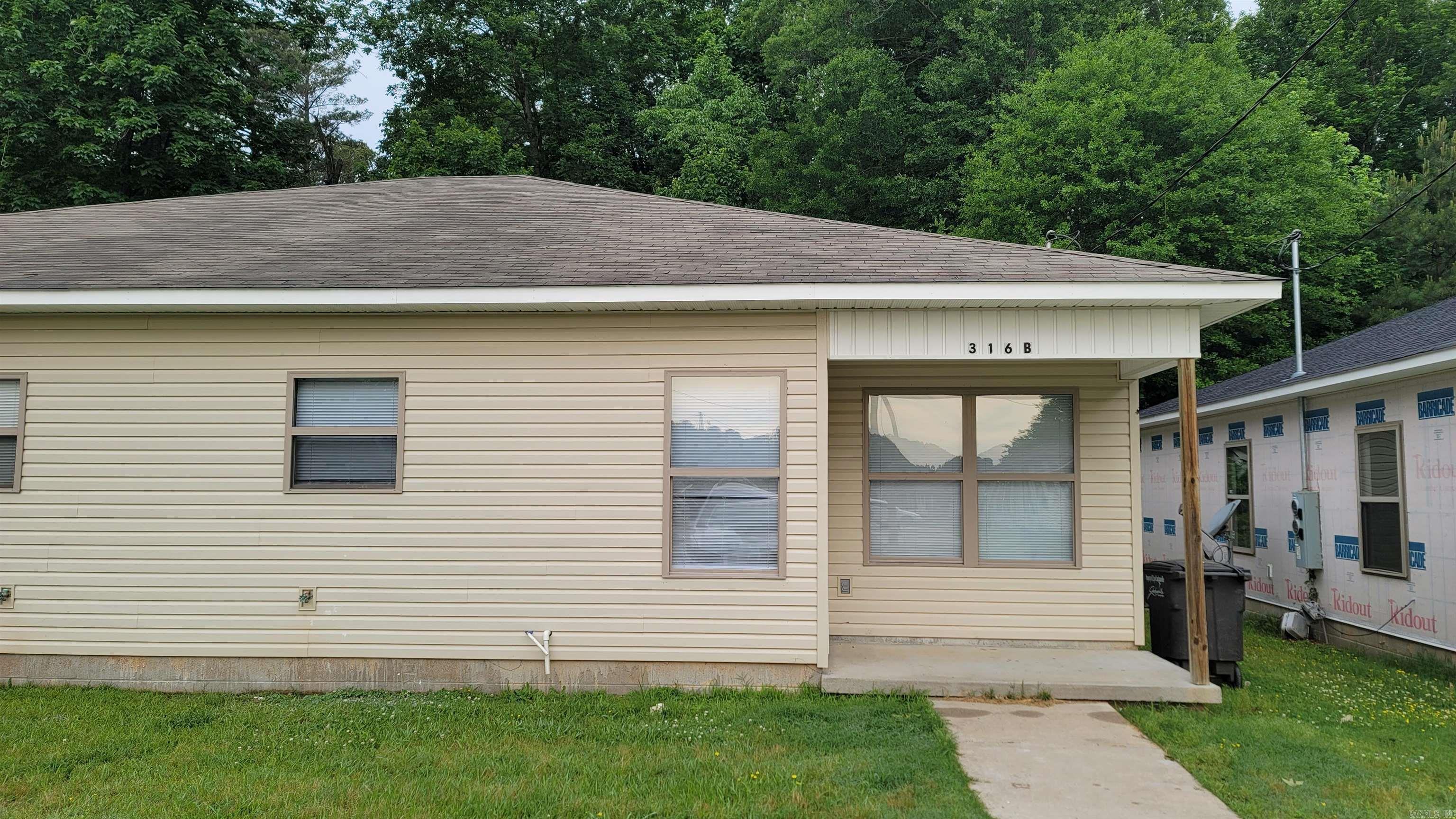 BELLEVUE - Residential Lease