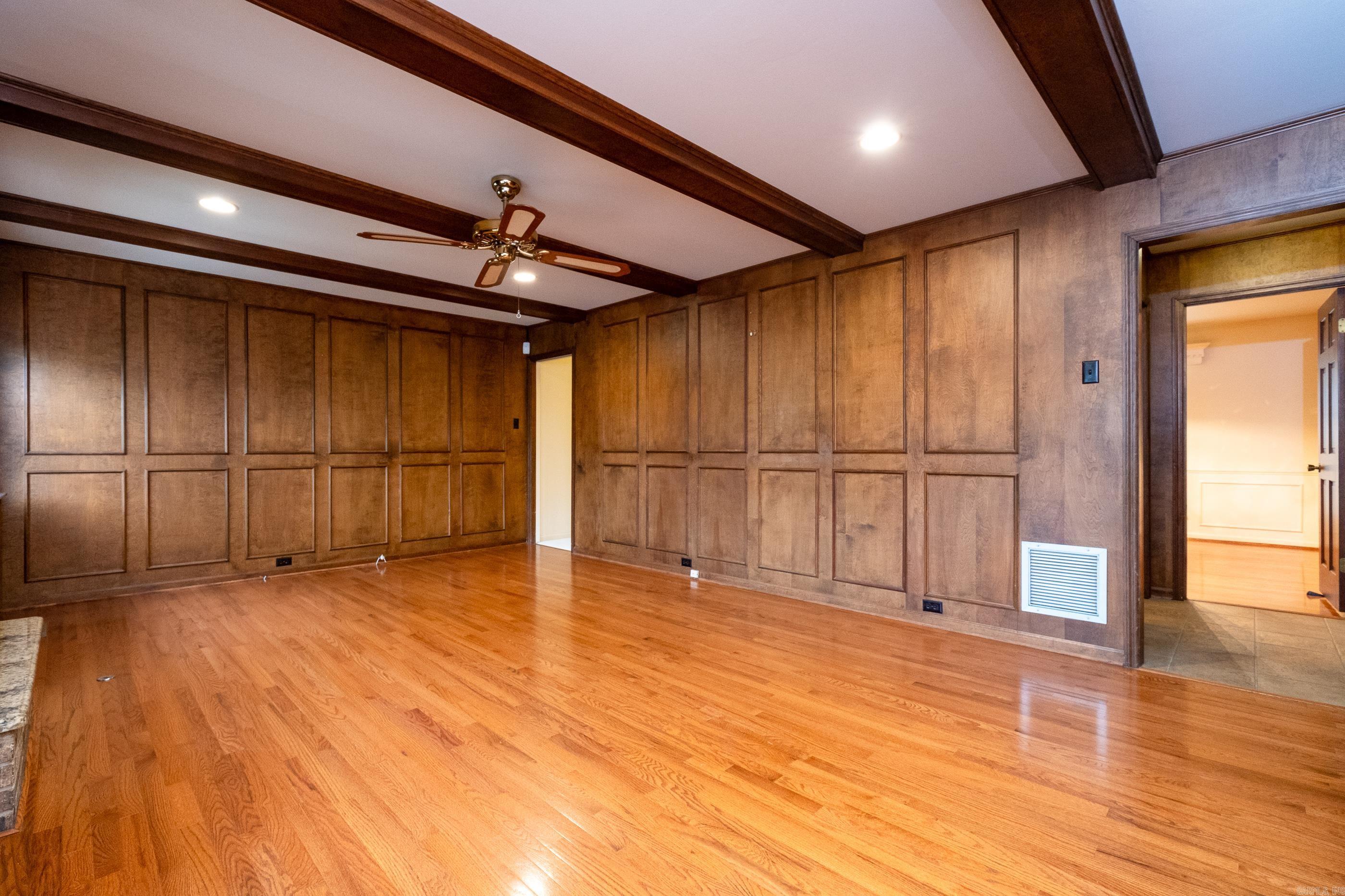 PLEASANT VALLEY - Residential