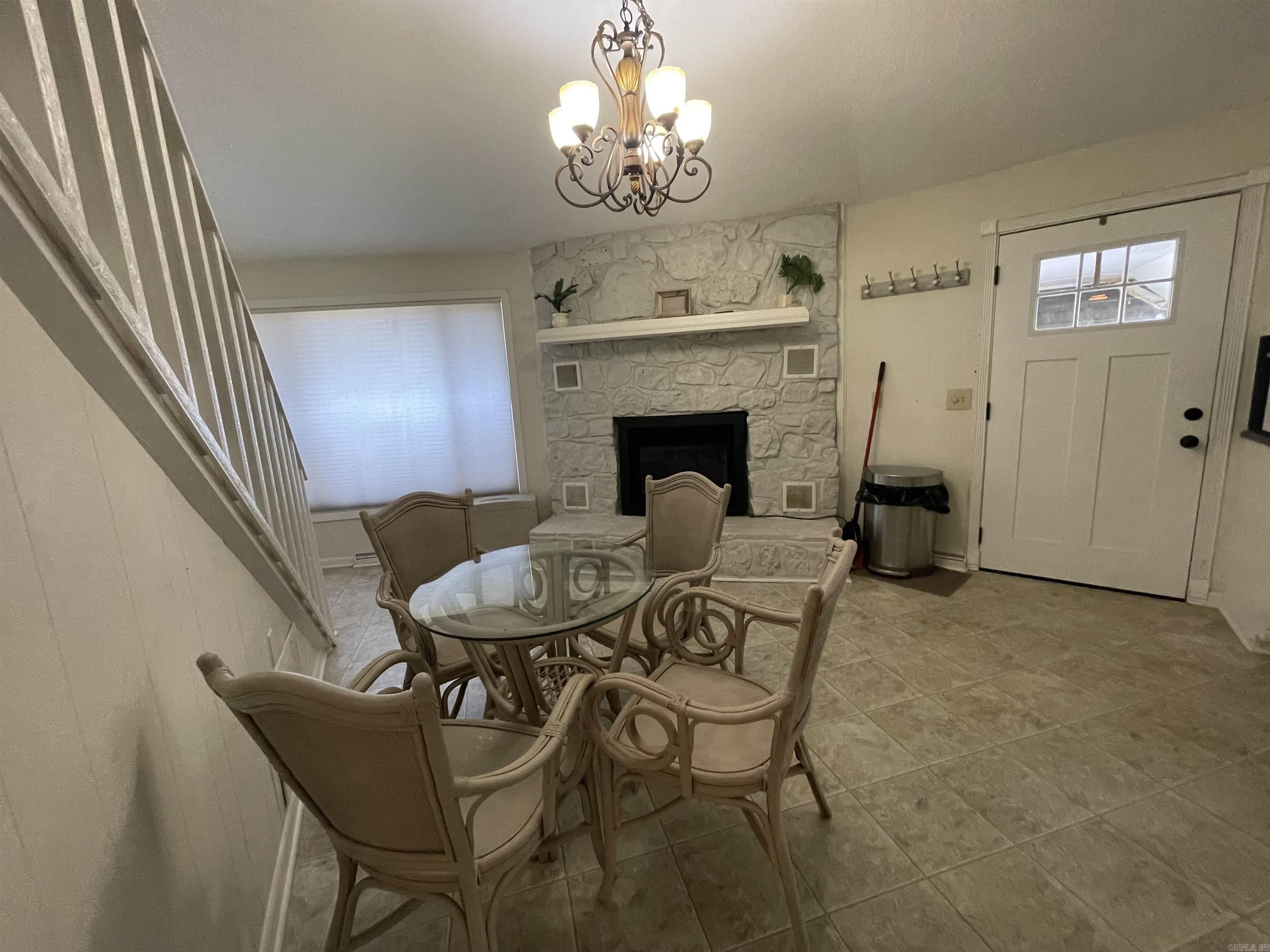 INDIAN HILLS - Residential