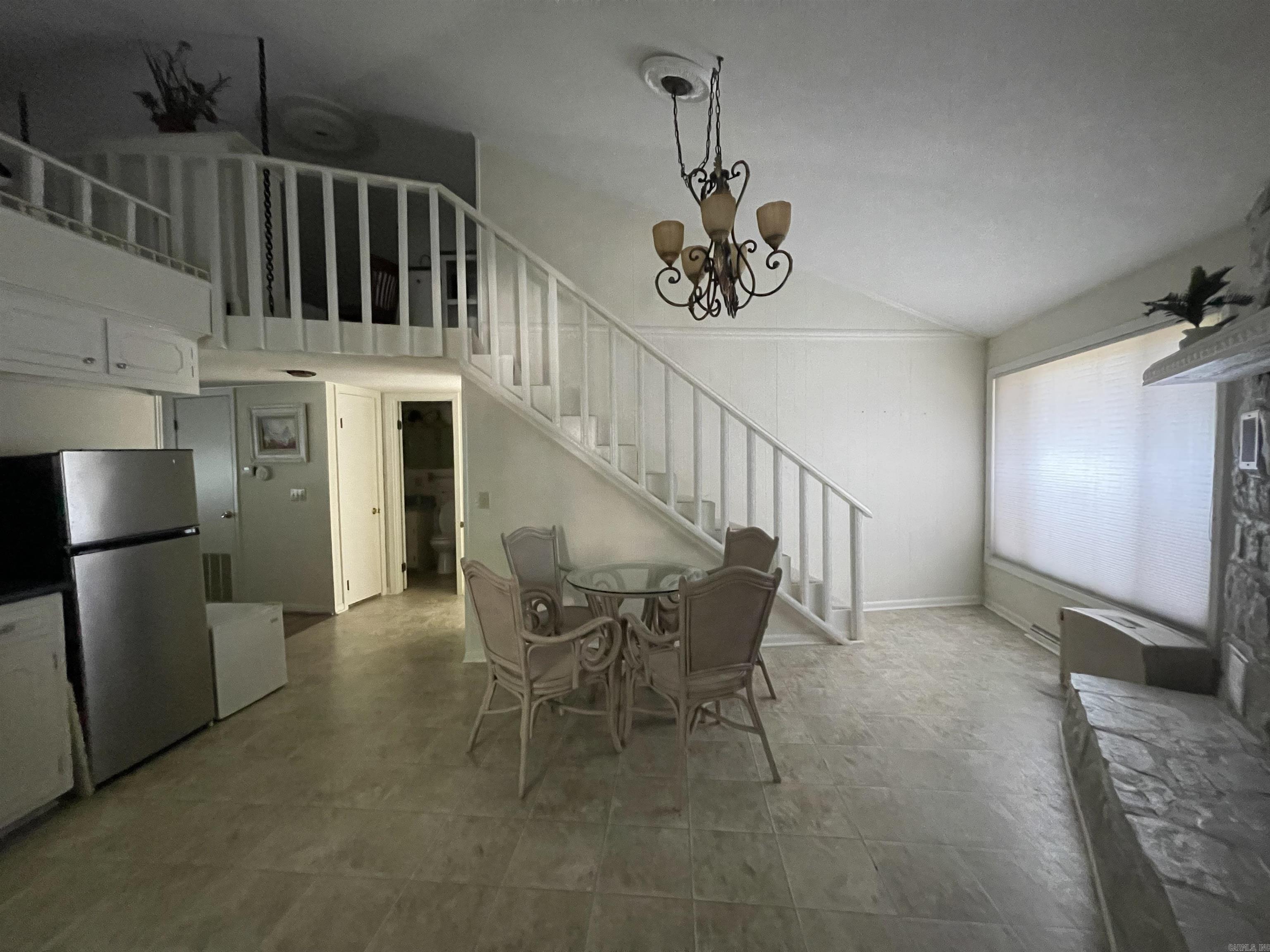 INDIAN HILLS - Residential