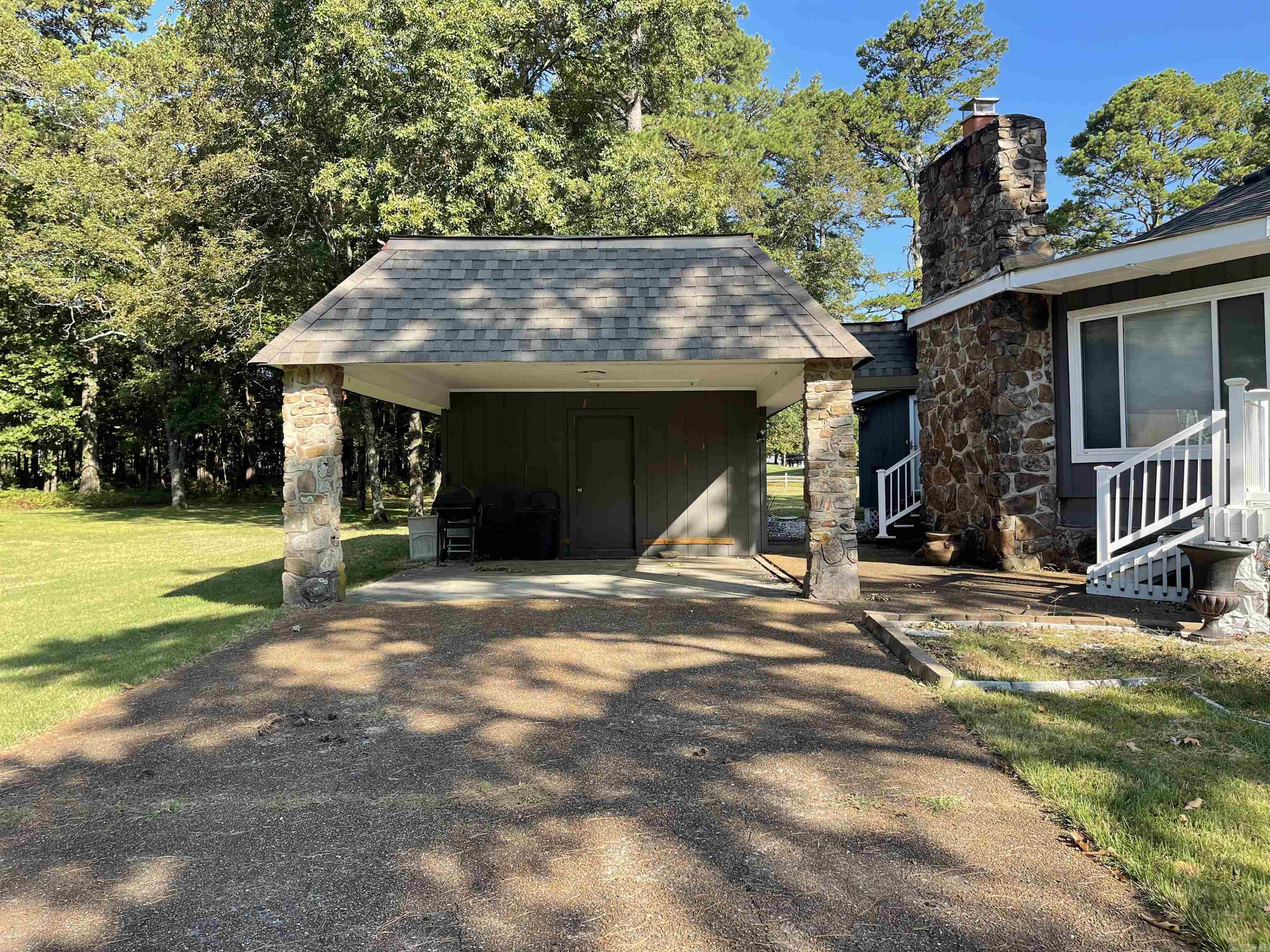 INDIAN HILLS - Residential