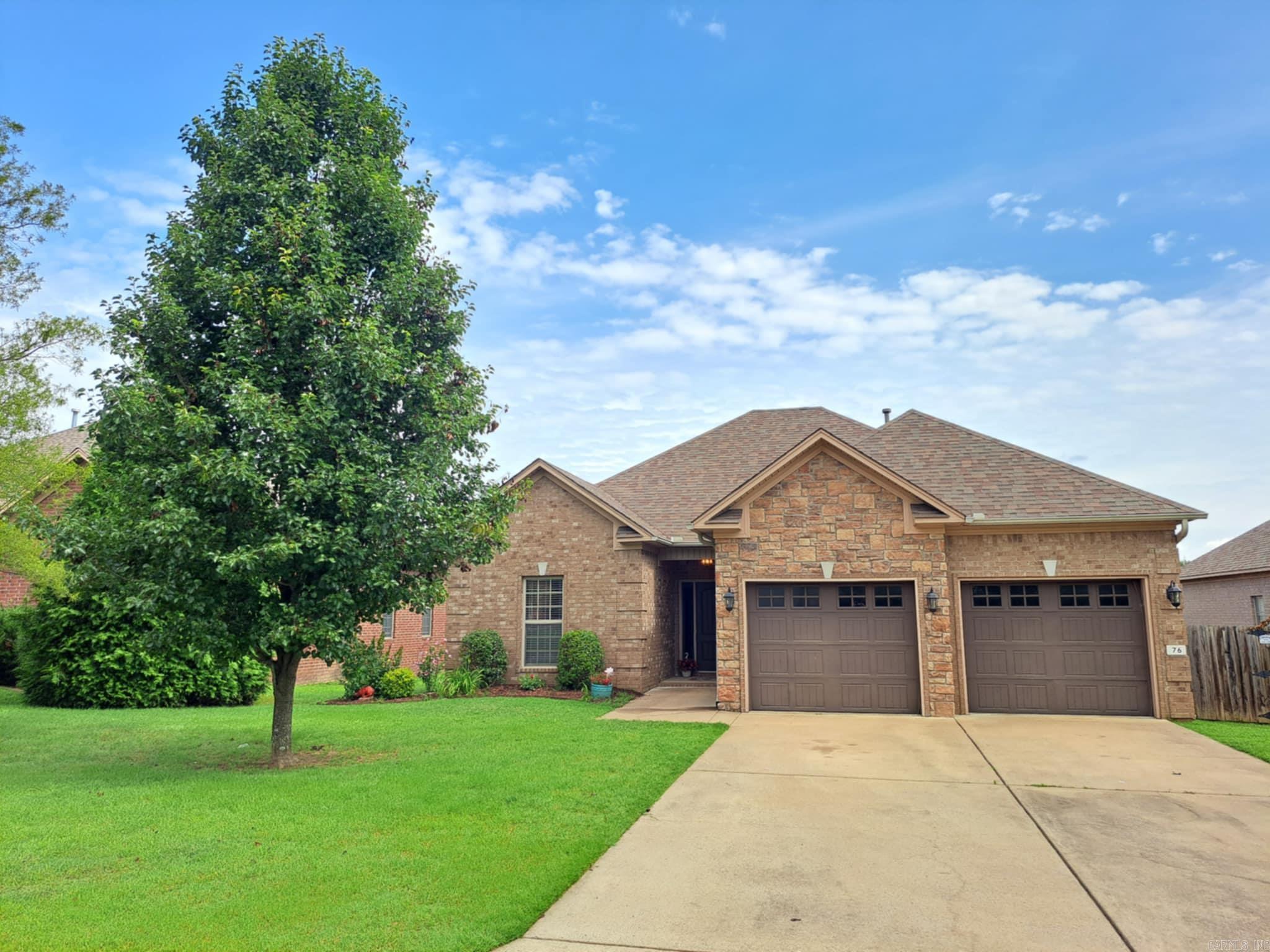 OAK TREE SUB - Residential