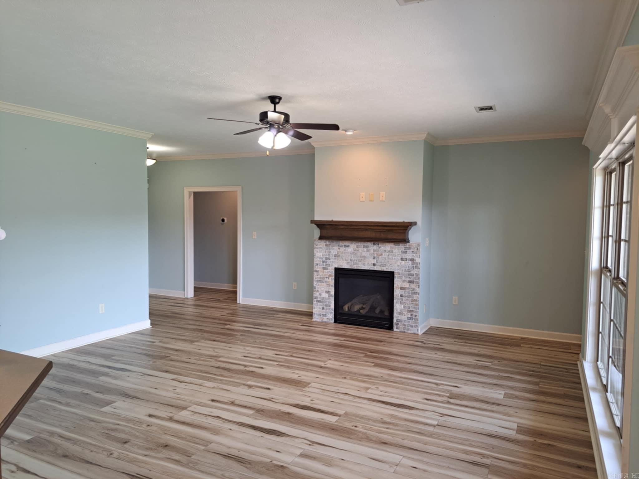 OAK TREE SUB - Residential