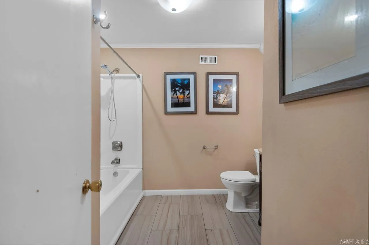 Little Rock, Arkansas 72205, United States, 3 Bedrooms Bedrooms, ,2 BathroomsBathrooms,Residential,Active,166811