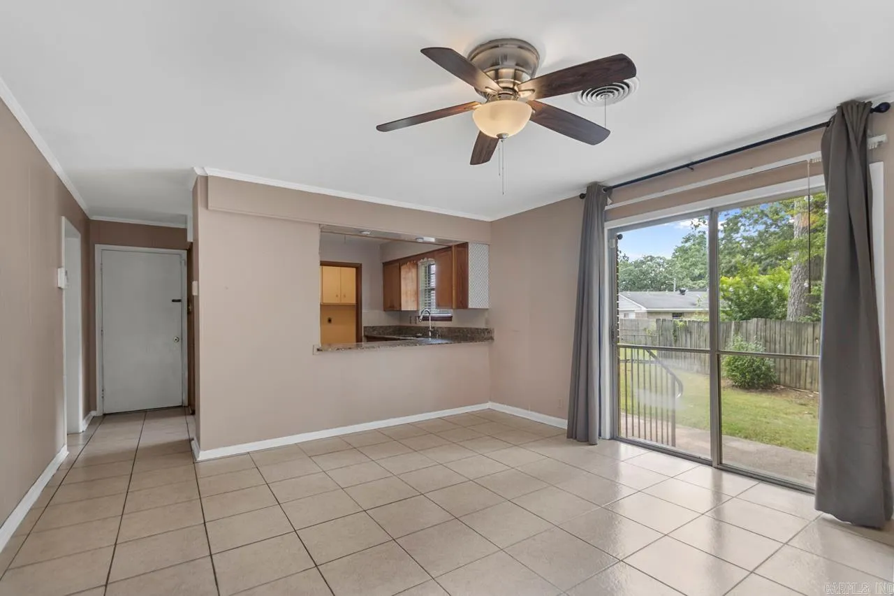 Little Rock, Arkansas 72205, United States, 3 Bedrooms Bedrooms, ,2 BathroomsBathrooms,Residential,Active,166811