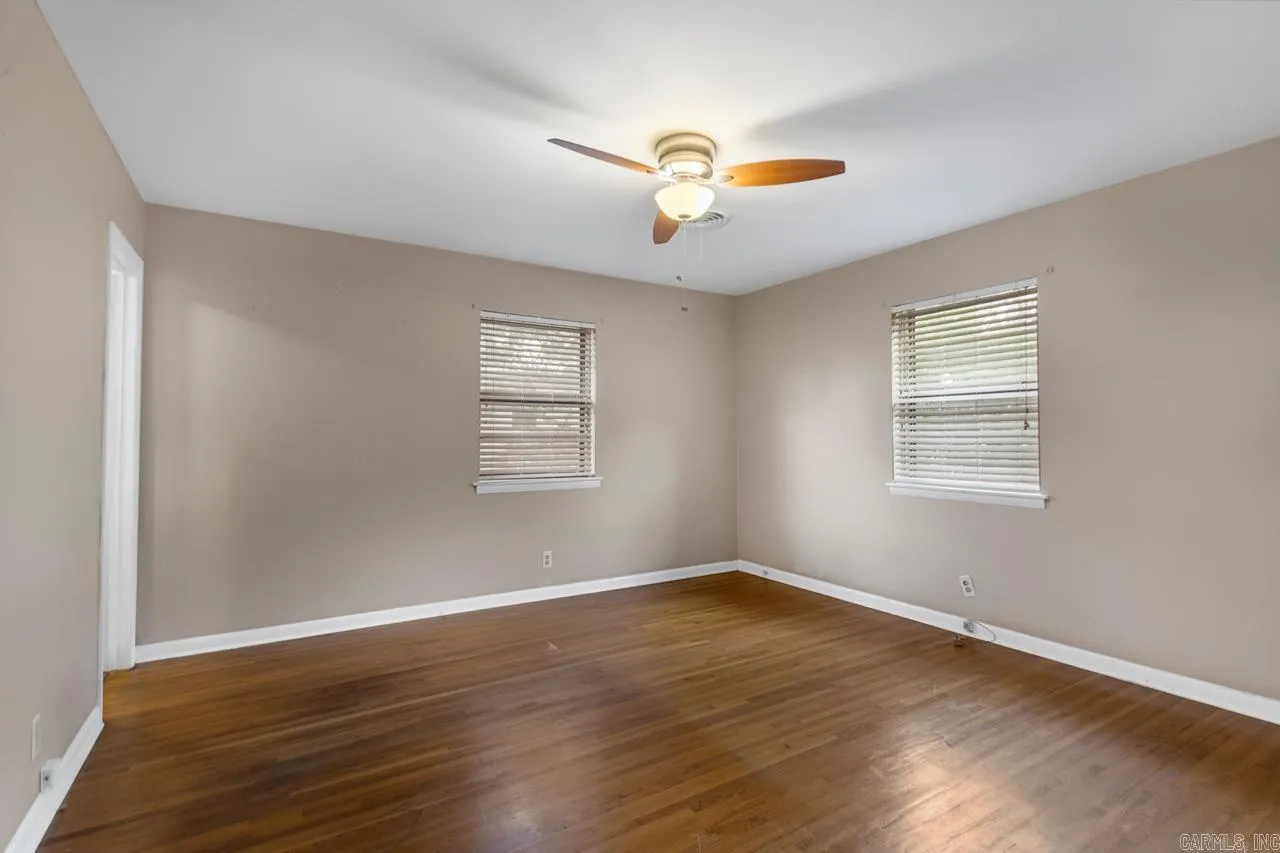 Little Rock, Arkansas 72205, United States, 3 Bedrooms Bedrooms, ,2 BathroomsBathrooms,Residential,Active,166811