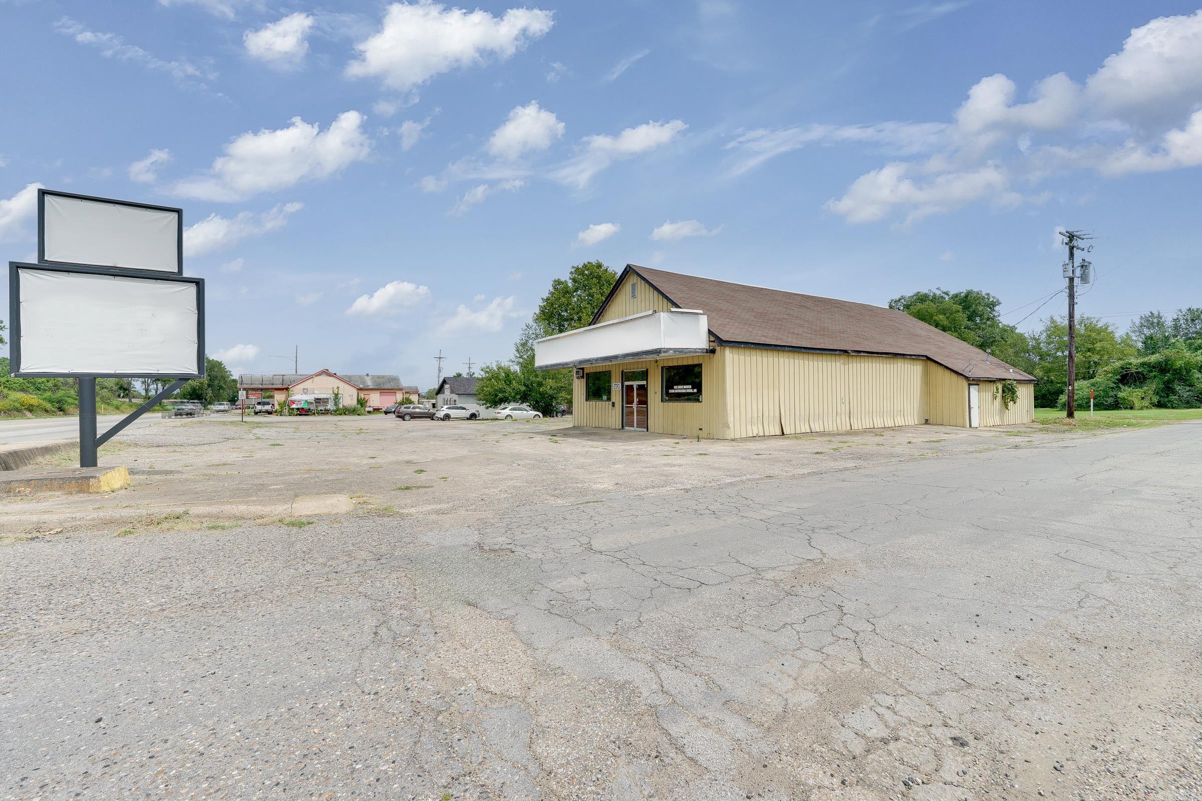 Mena Original - Commercial Sale