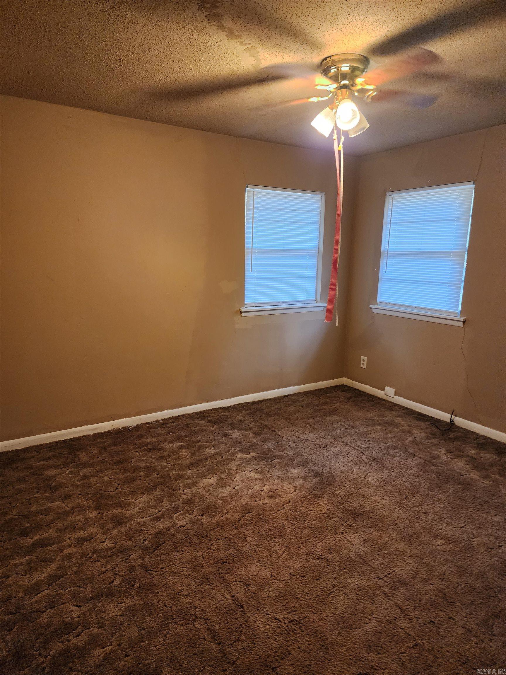 WAKEFIELD VILLAGE - Residential