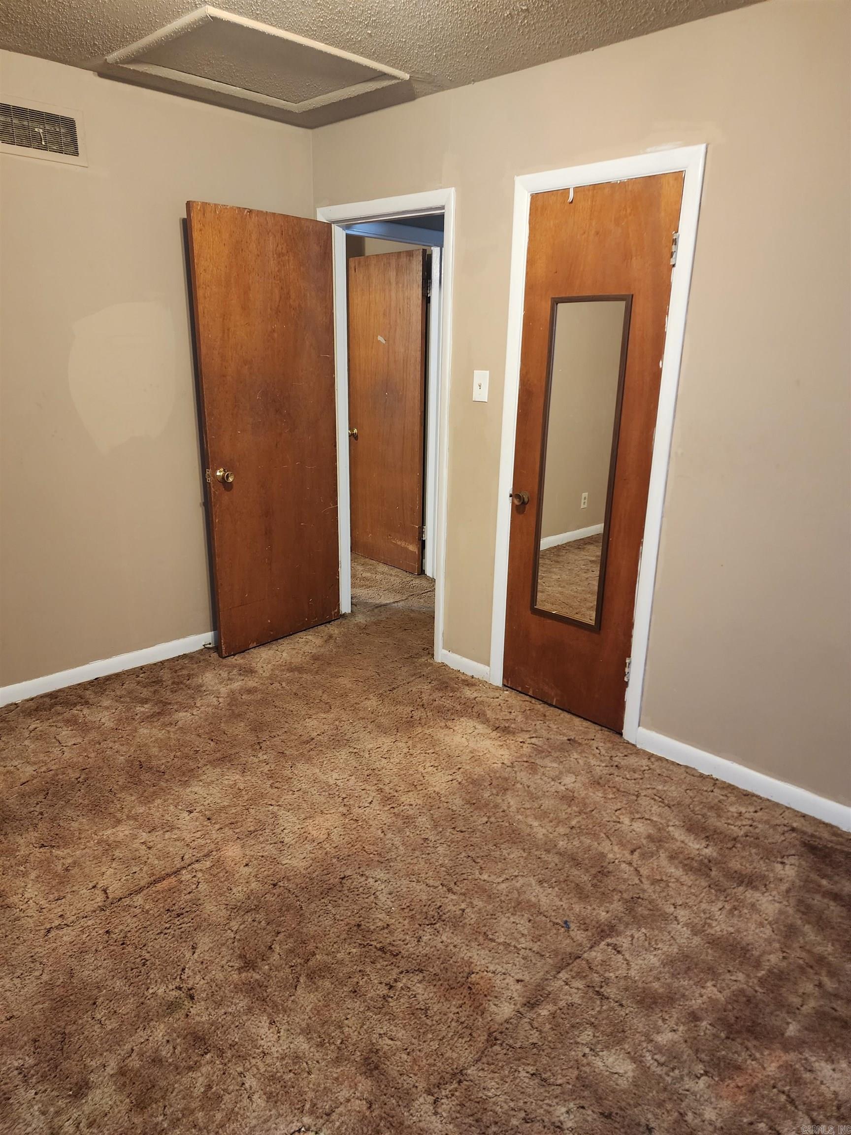 WAKEFIELD VILLAGE - Residential