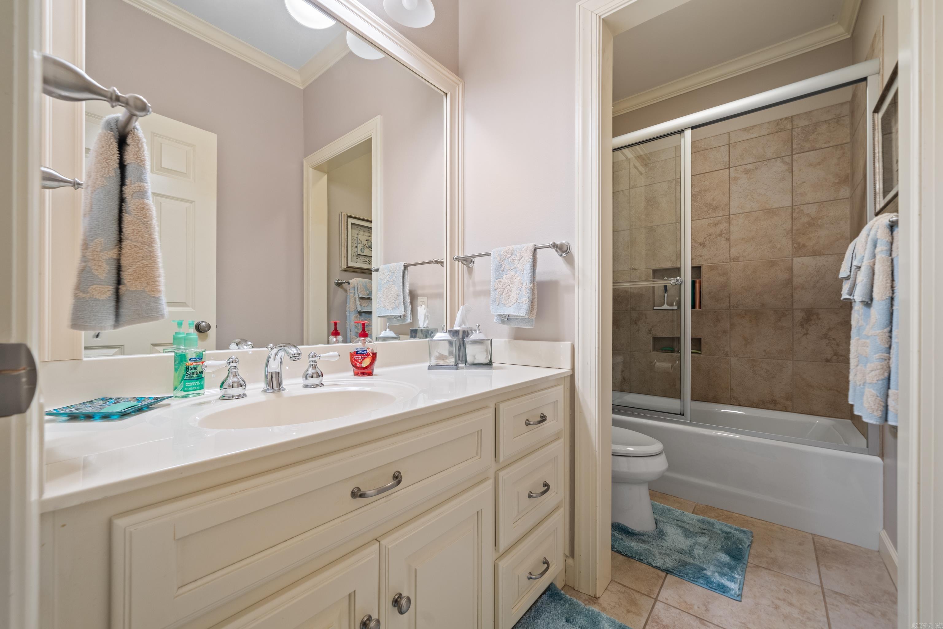LAKE FOREST SHORES - Residential