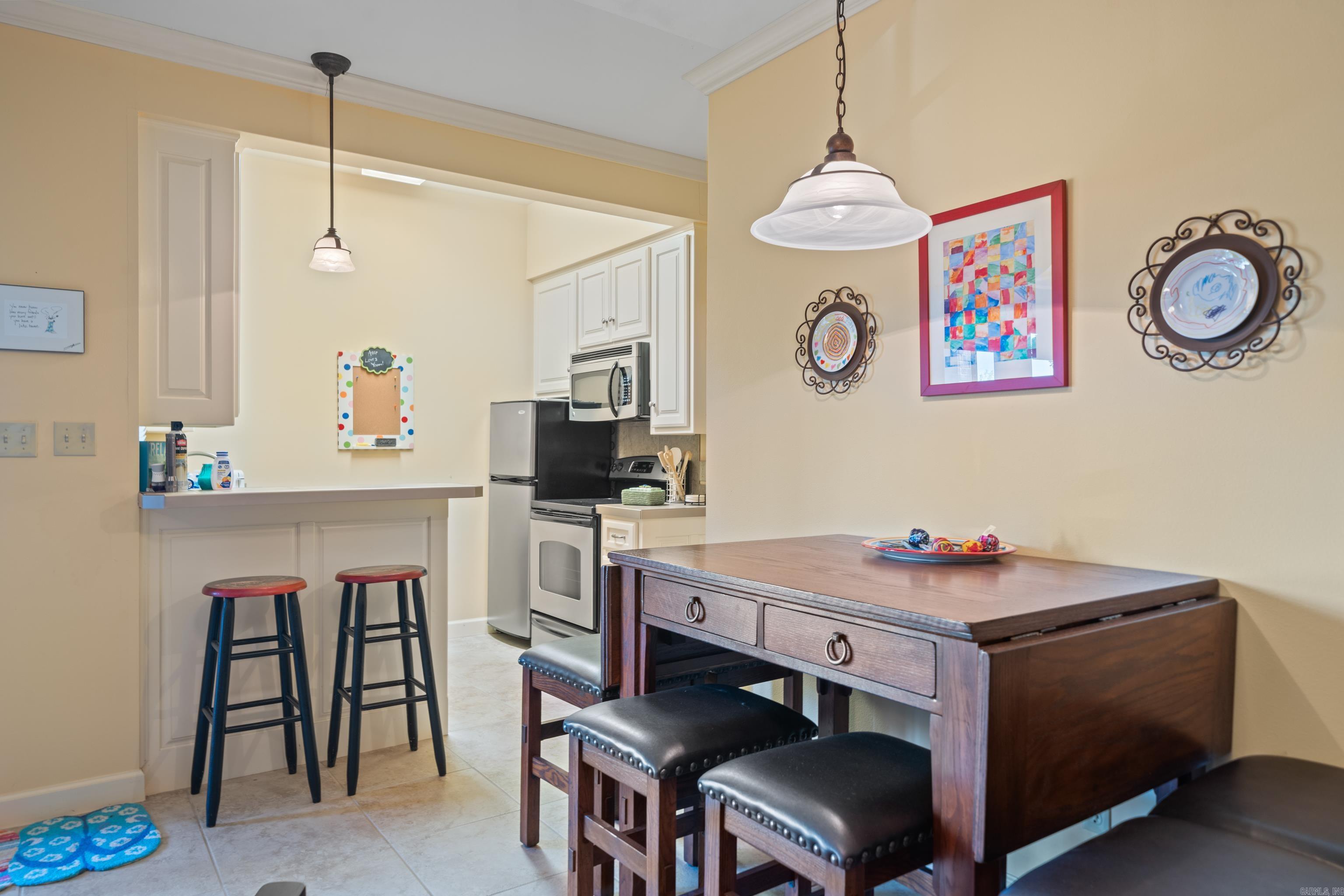 LAKE FOREST SHORES - Residential