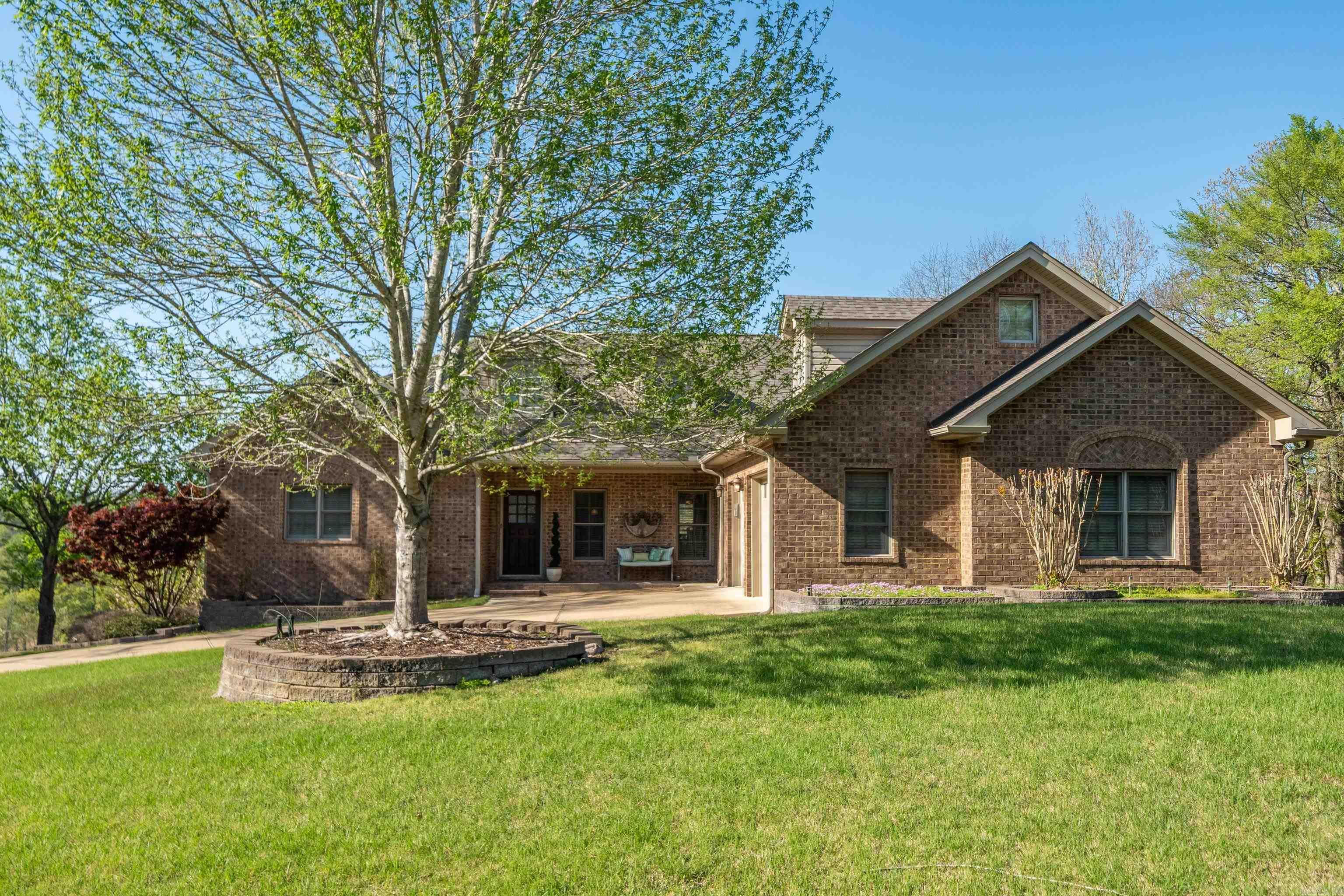 LAKE FOREST SHORES - Residential