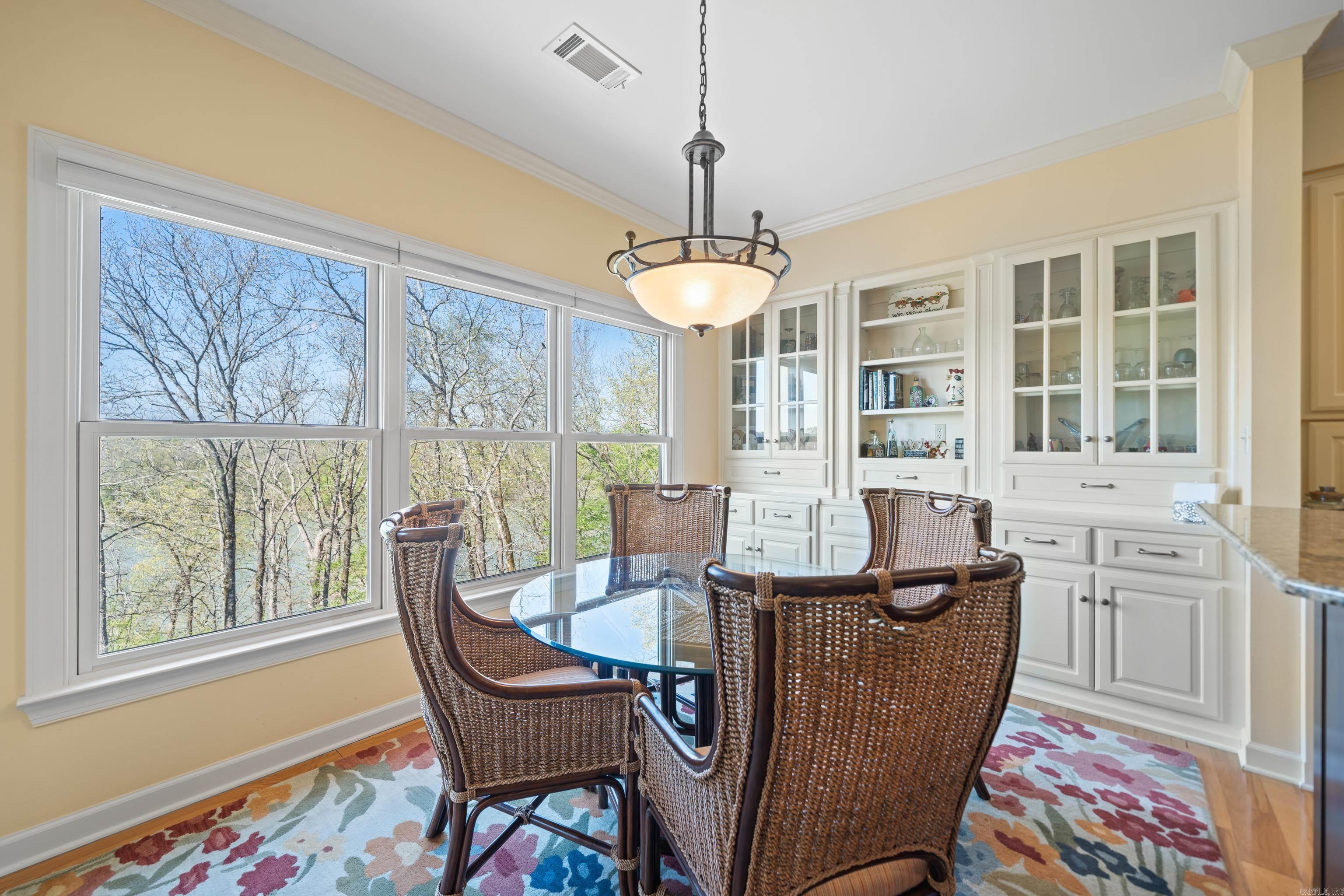 LAKE FOREST SHORES - Residential