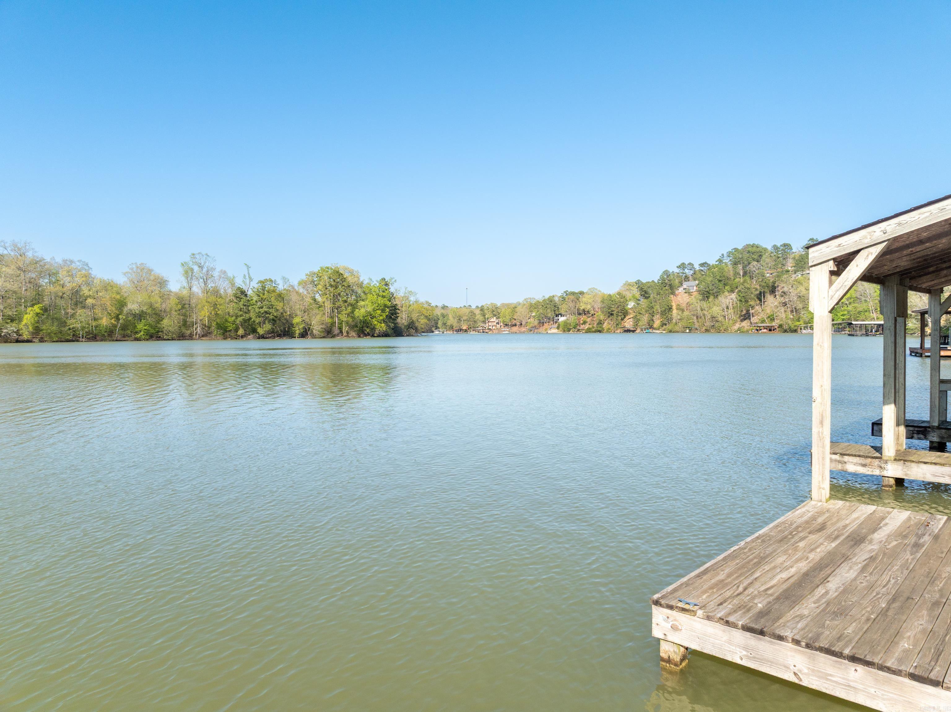 LAKE FOREST SHORES - Residential