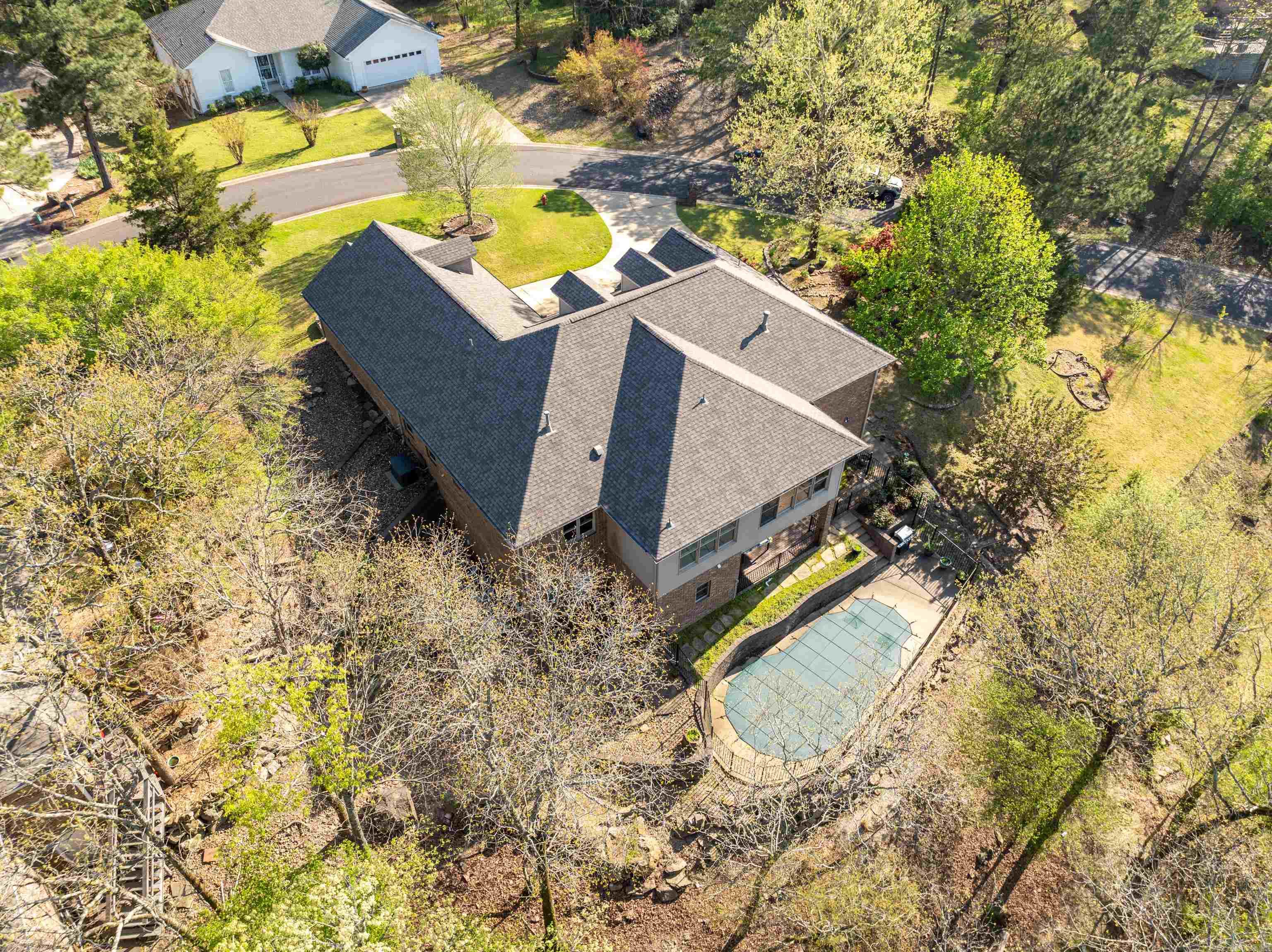 LAKE FOREST SHORES - Residential