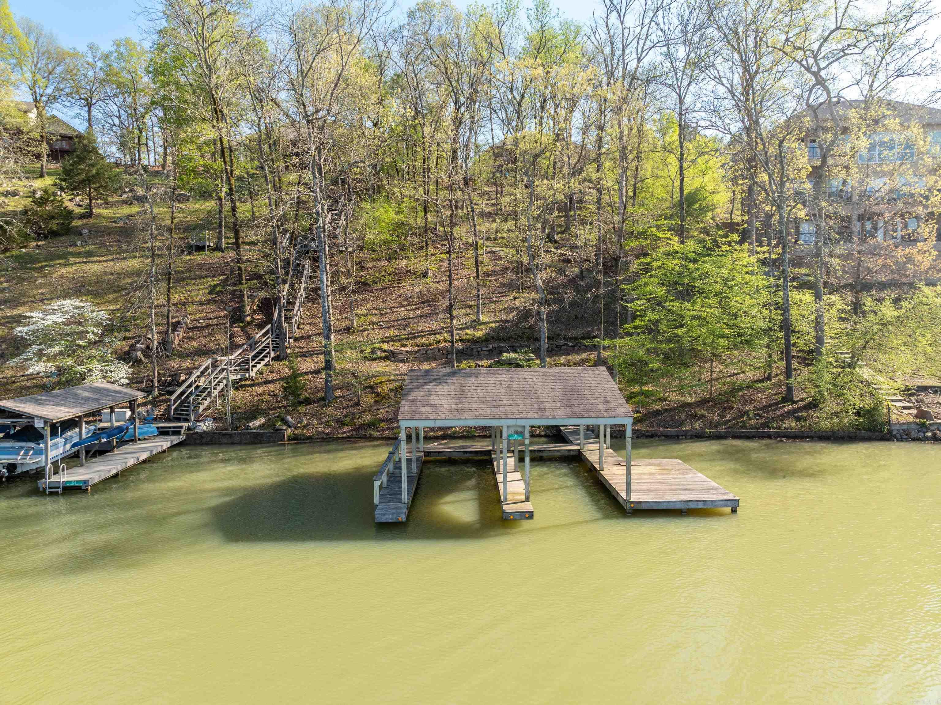 LAKE FOREST SHORES - Residential
