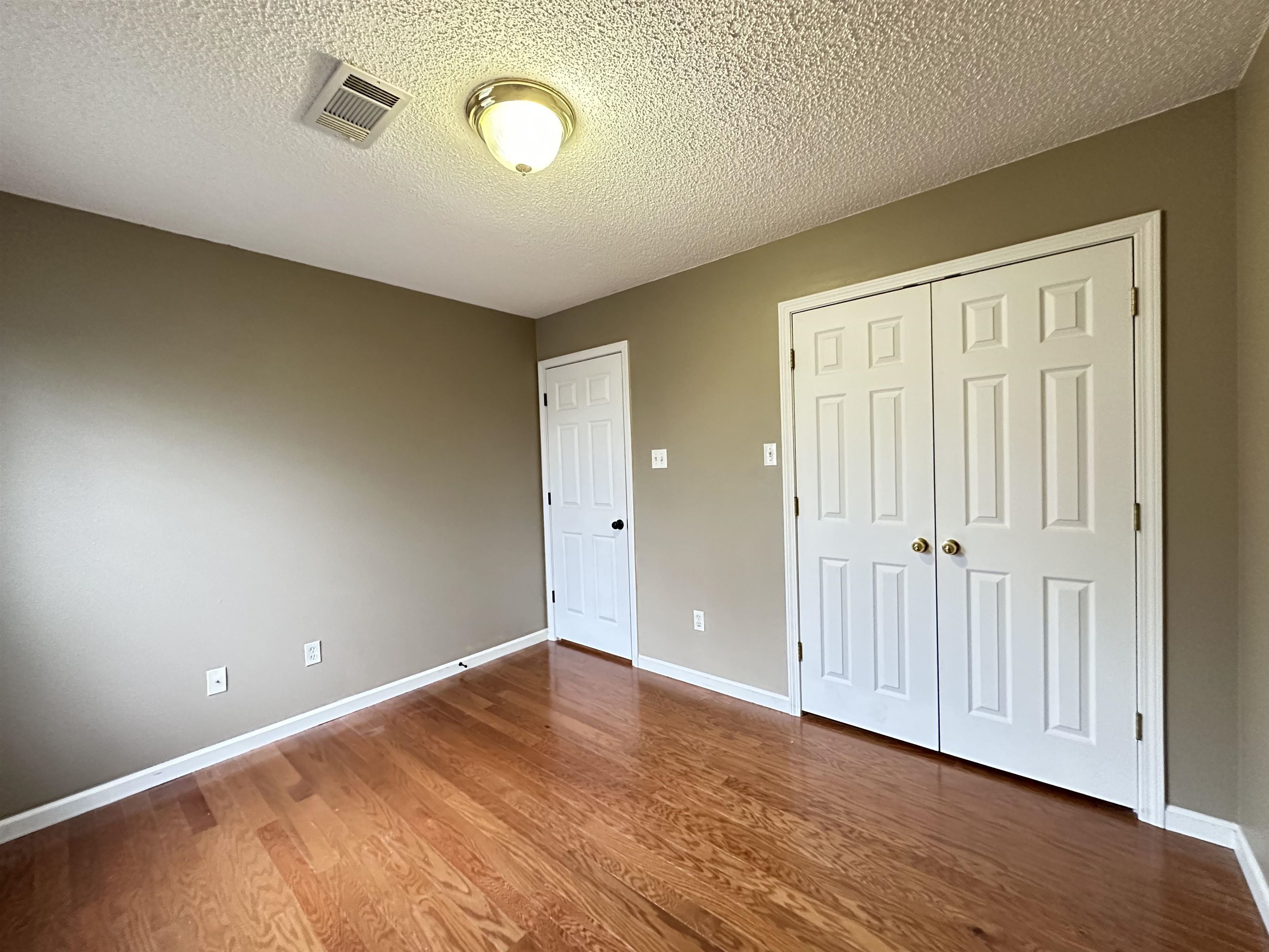 Summerbrooke - Residential Lease