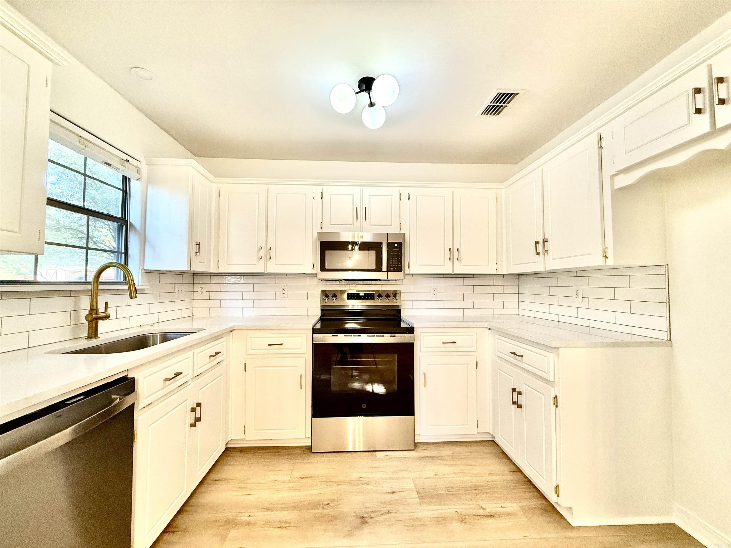 Timberwood Park I - Residential