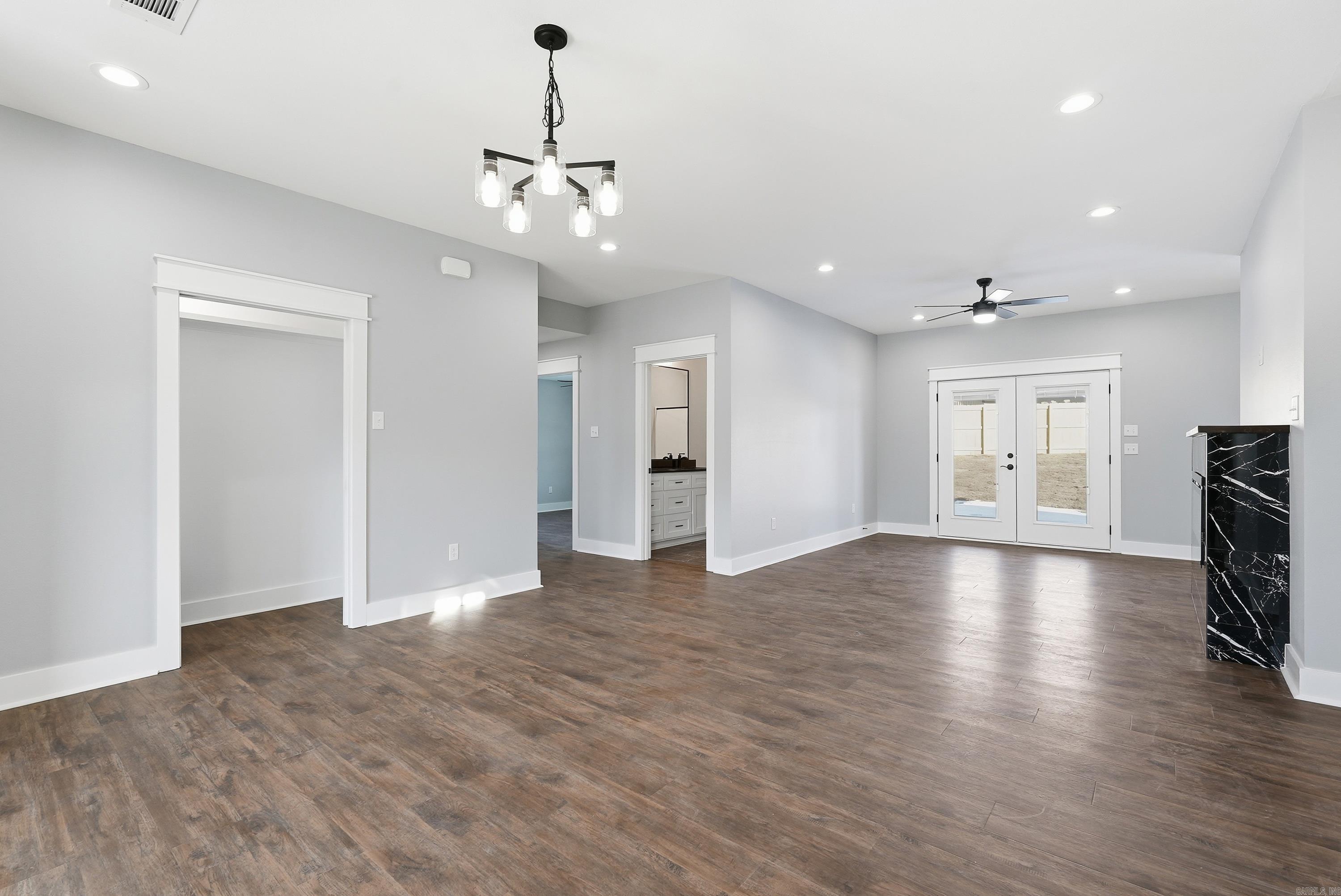 HIDDEN VALLEY ESTATES - Residential