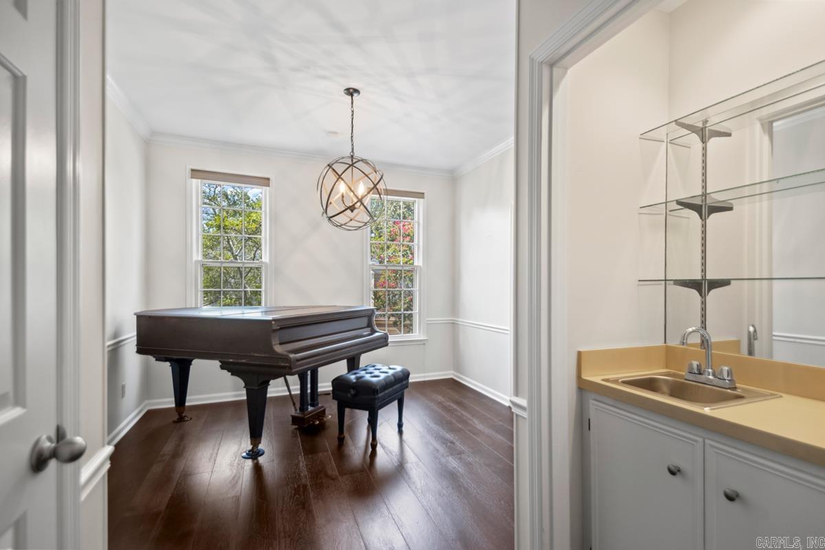 CLAREMORE COURT - Residential