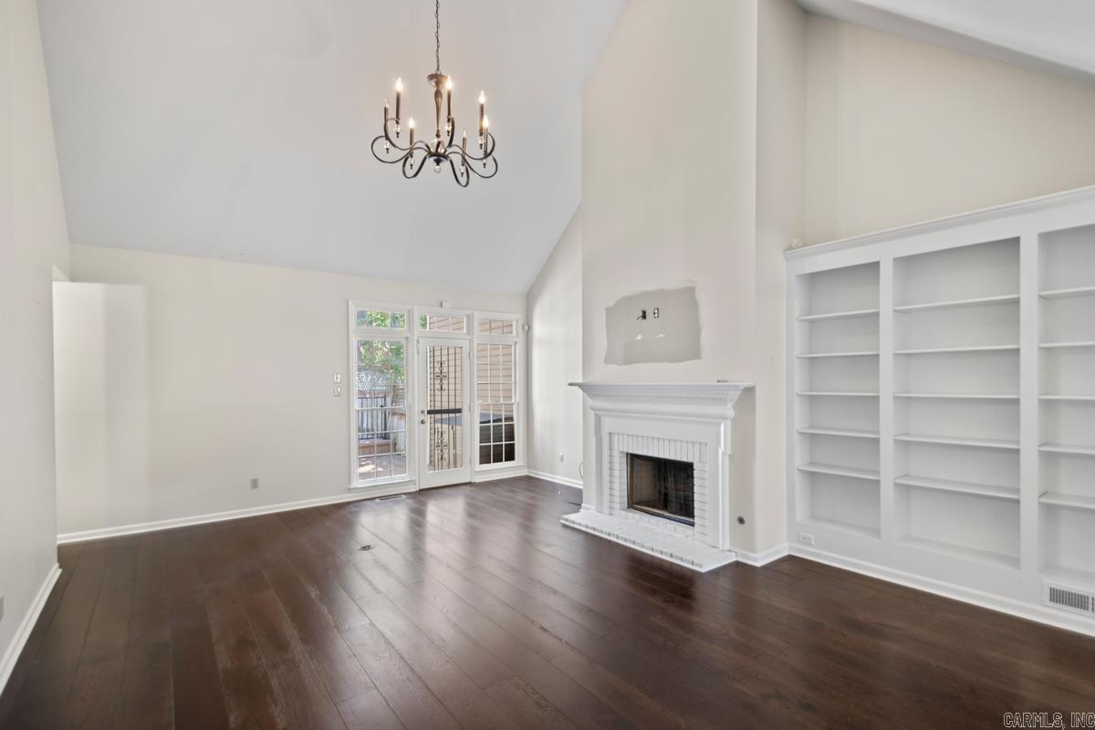 CLAREMORE COURT - Residential