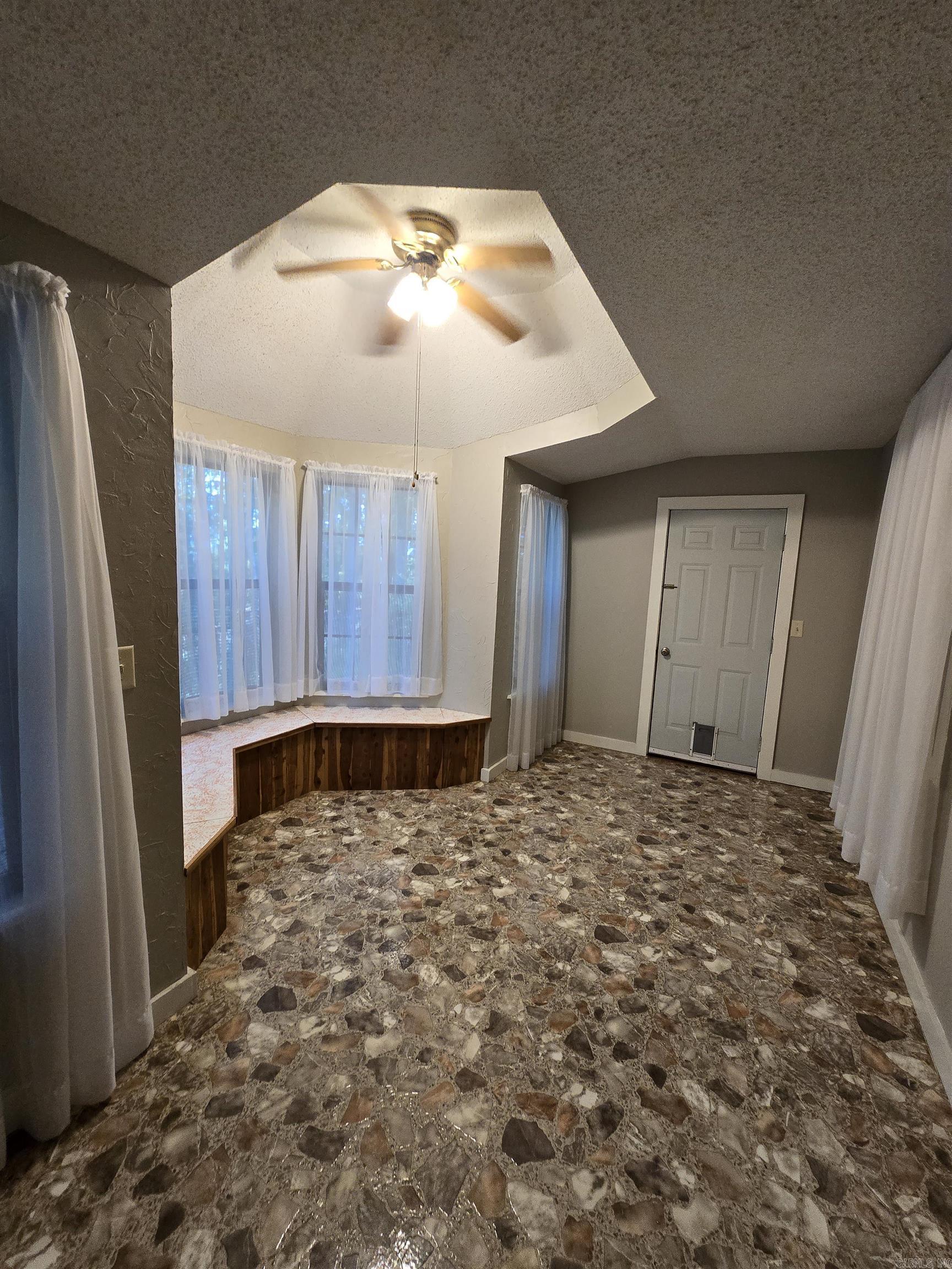 SILLS PENINSULA - Residential