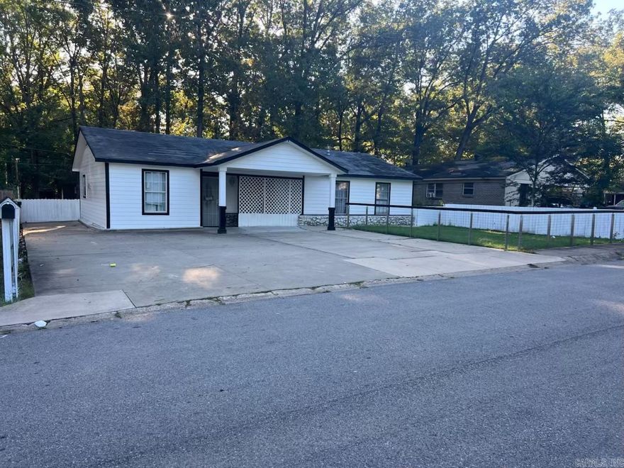 Cozy 3 bedroom, one bath home with freshly painted Hardie board siding. The roof will be replaced before closing. Features a fenced front yard, separate access to the bonus room that is currently being used as a bakery, and a large backyard with plenty of space to make your own.