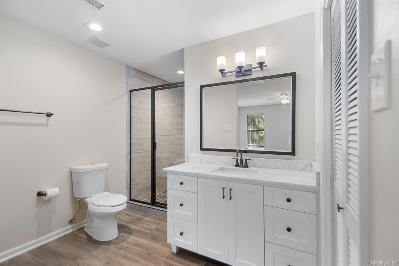 PEBBLE BEACH PARK - Residential