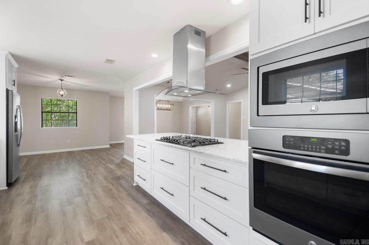 PEBBLE BEACH PARK - Residential