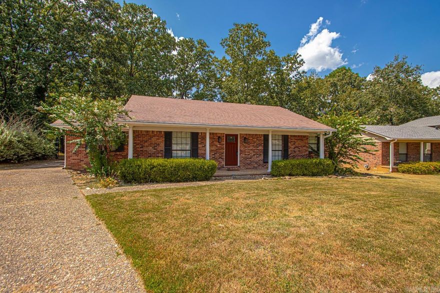 LOCATION AND MOVE-IN READY! Gorgeous 3 bed/2 bath home on an oversize cul-de-sac lot in the Don Roberts school zone. Completely renovated in 2017 and well maintained. Open kitchen/den/dining/ eat-in kitchen with quartz countertops and stainless appliances. New floors and paint throughout with built ins surrounding wood burning fireplace with gas starter. Tons of light and space to entertain! Nice size bedrooms and bathrooms. Gated driveway to fully fenced back yard with tons of storage (two large storage closets) and fully rebuilt deck less than a year old. Please see agent remarks~EASY TO SHOW!