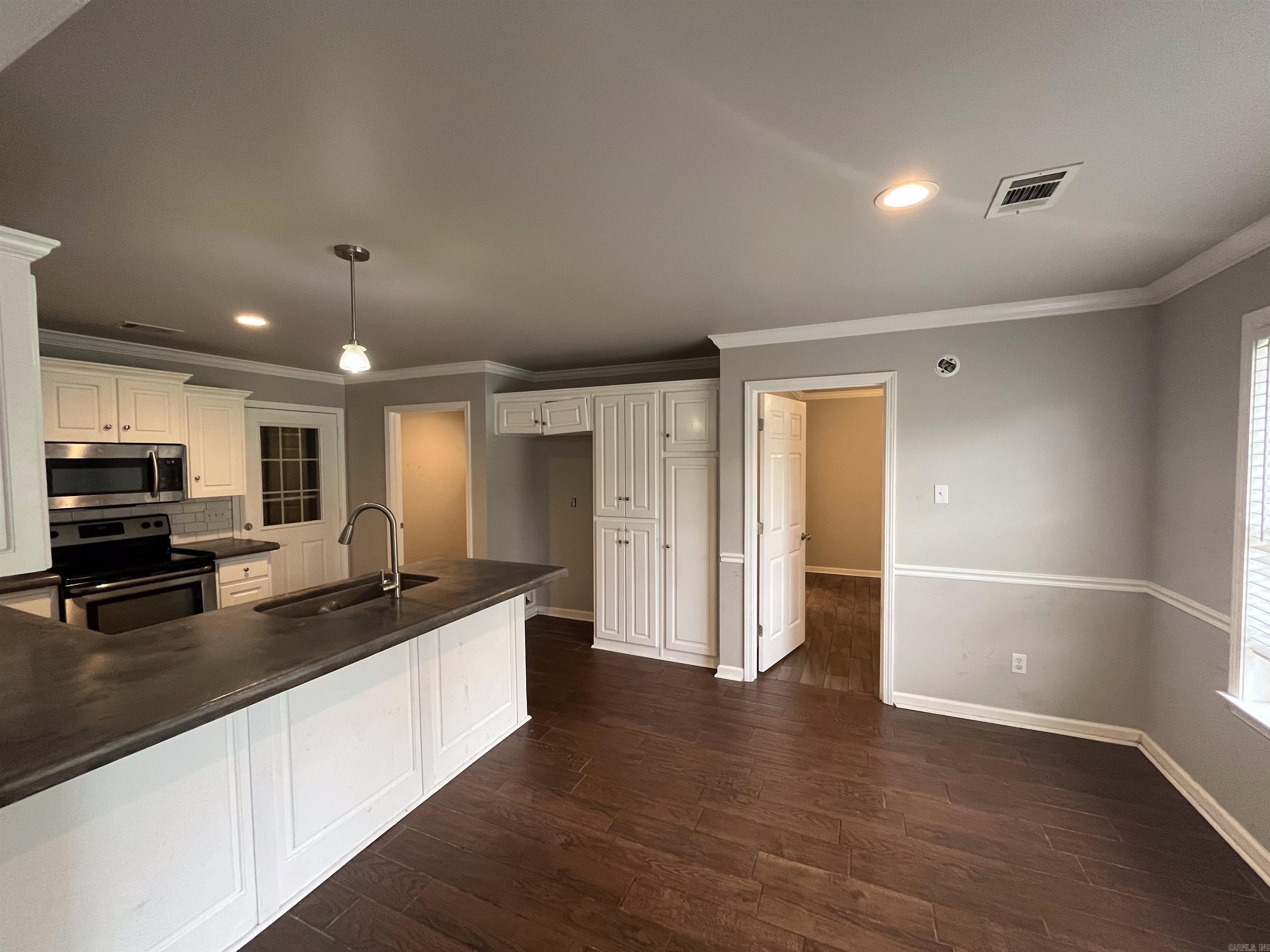 Moon Ridge - Residential Lease