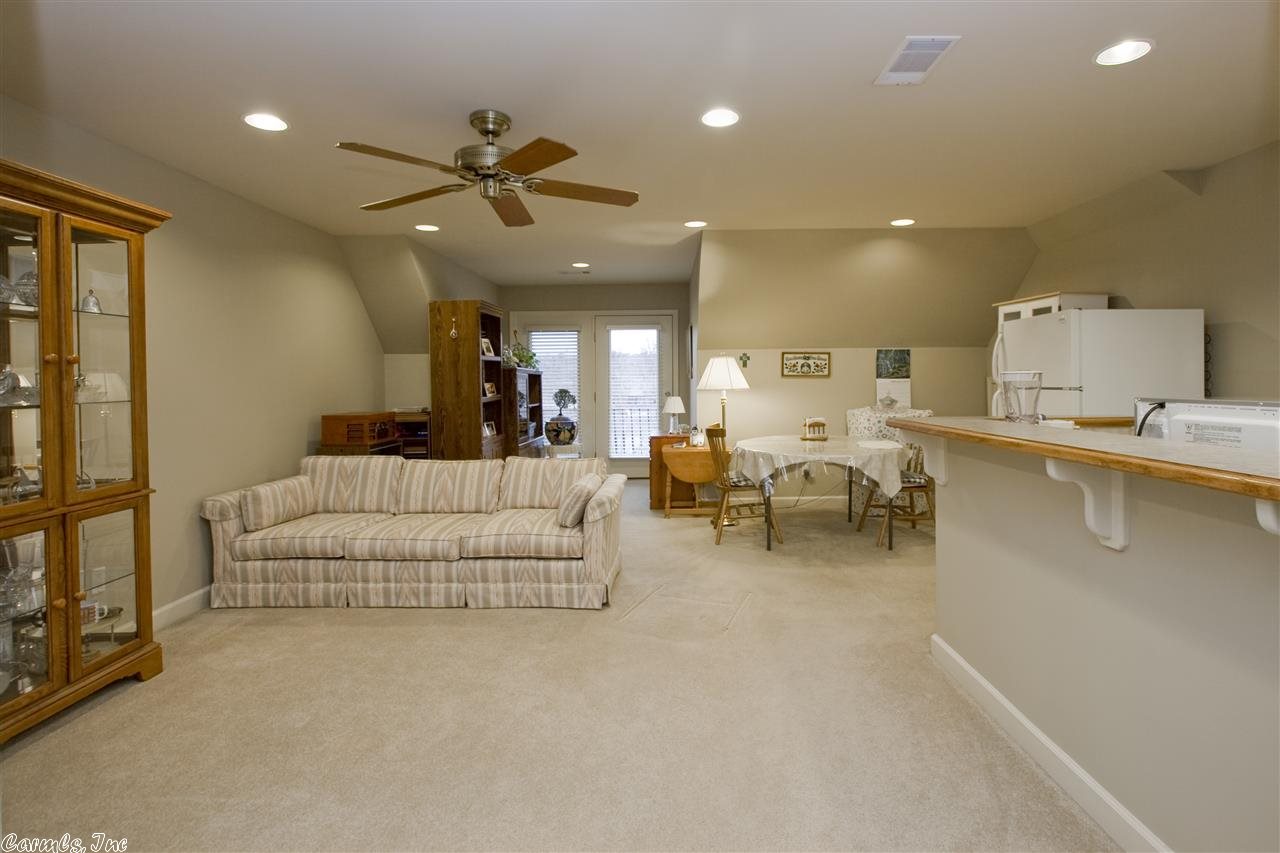 WESTPOINTE - Residential