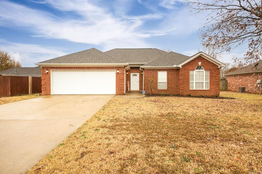 Kitchen has pantry, lots of cabinets, breakfast bar. Split plan. Master has tray ceiling, HUGE walk in closet, two sinks, jetted tub, separate shower. Alarm system. Gas fireplace.   No smoking or vaping in the house or garage, up to 2 pets allowed with approval and fees. Application/background check/rental verification and security deposit required.