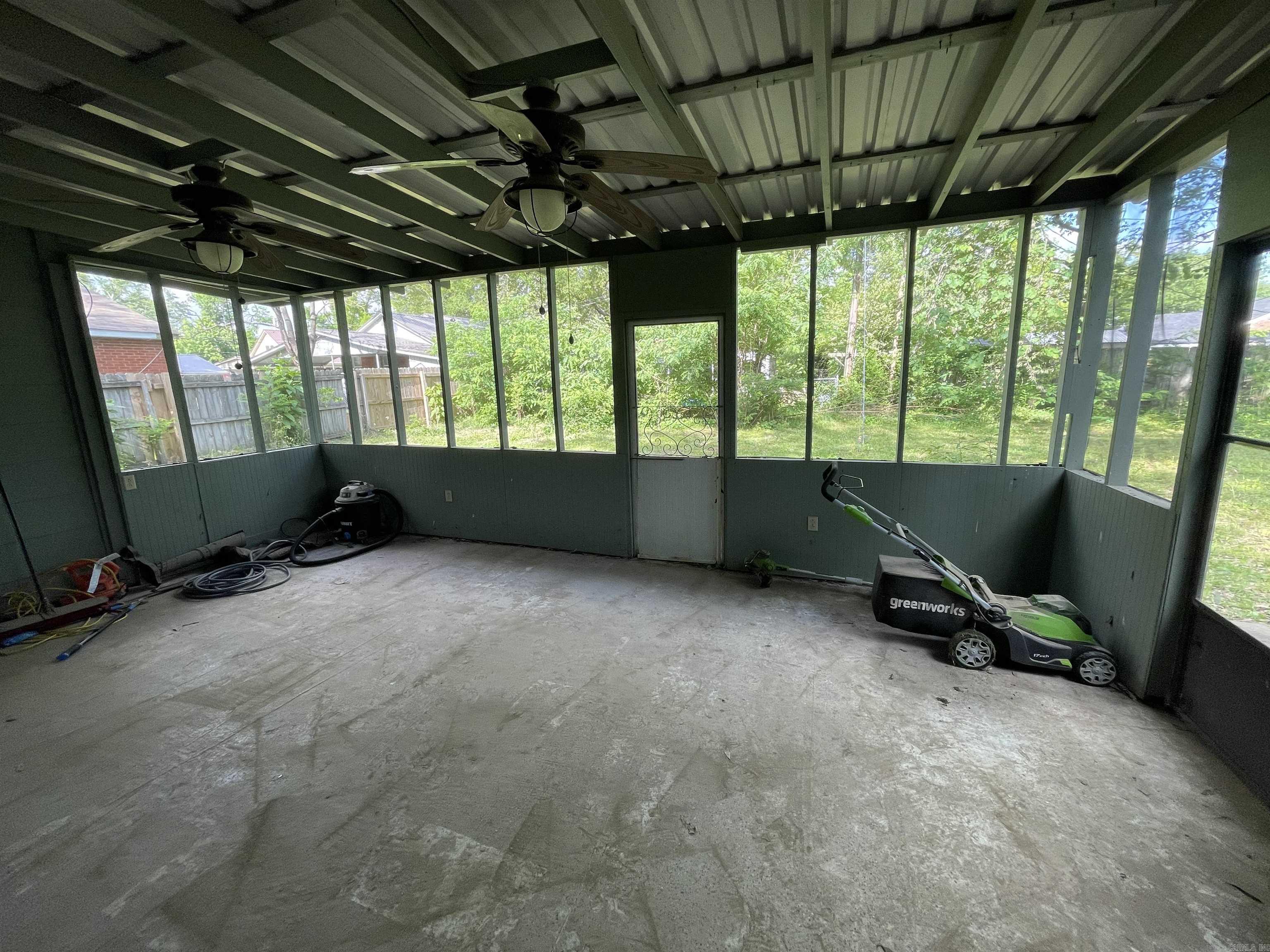 HILLSIDE ADDITION - Residential