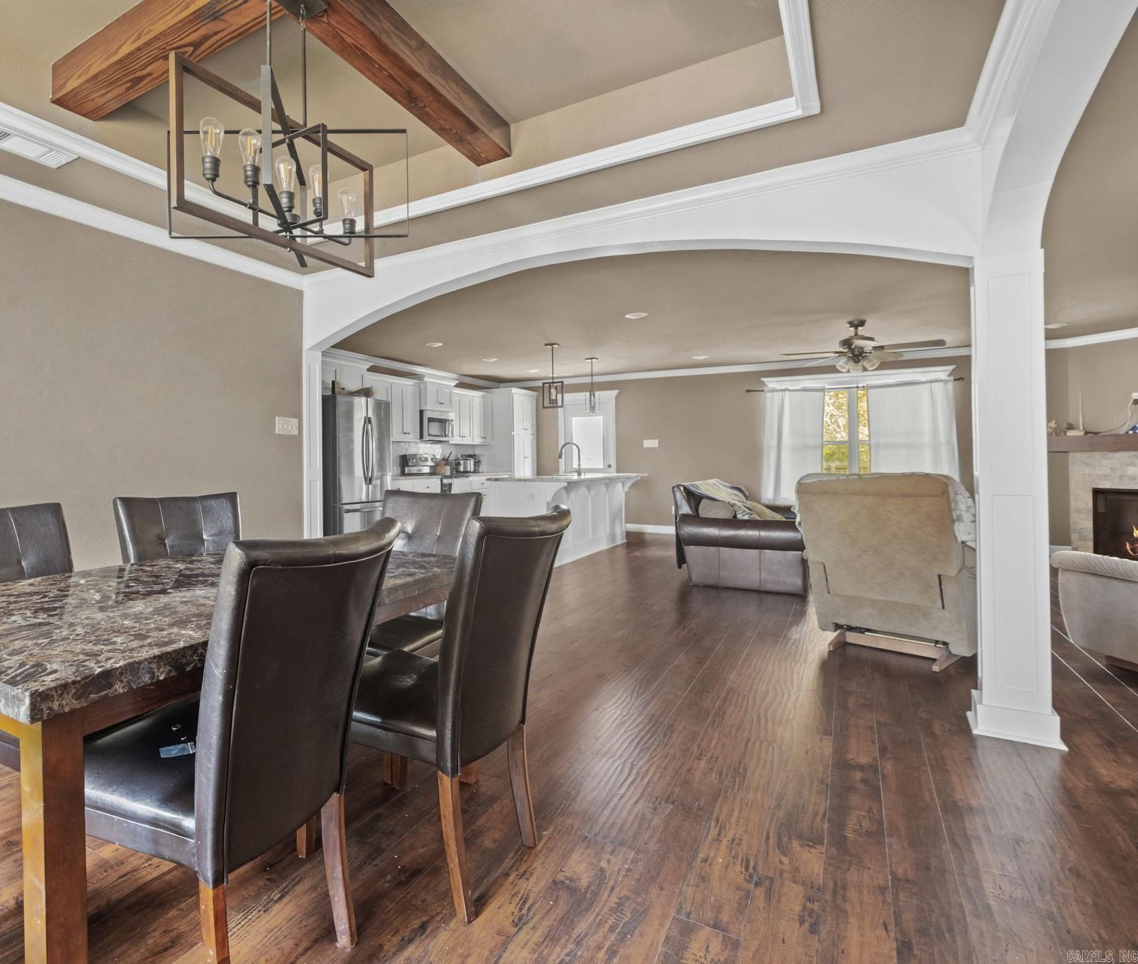 HERITAGE MEADOWS - Residential