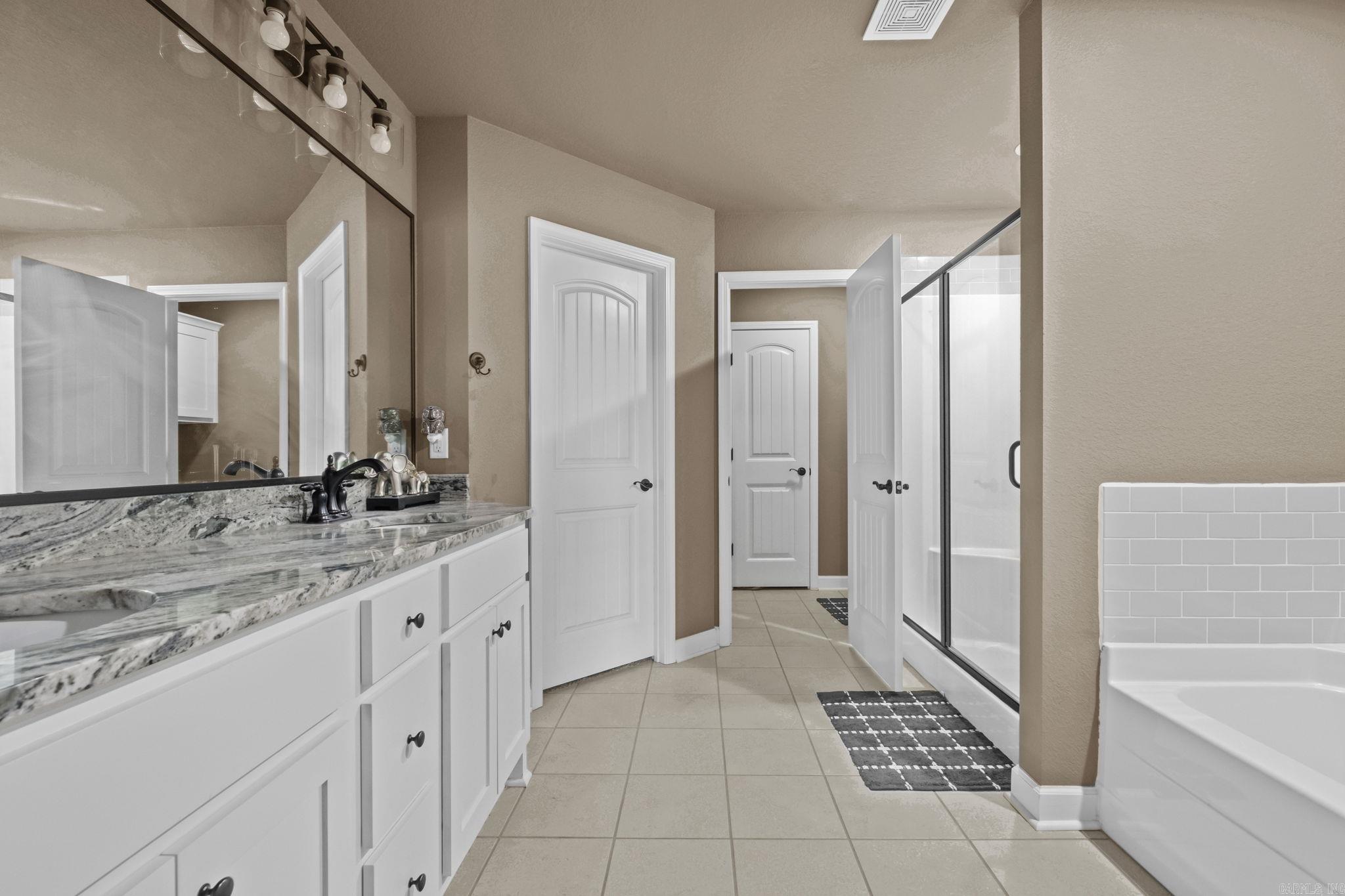 HERITAGE MEADOWS - Residential