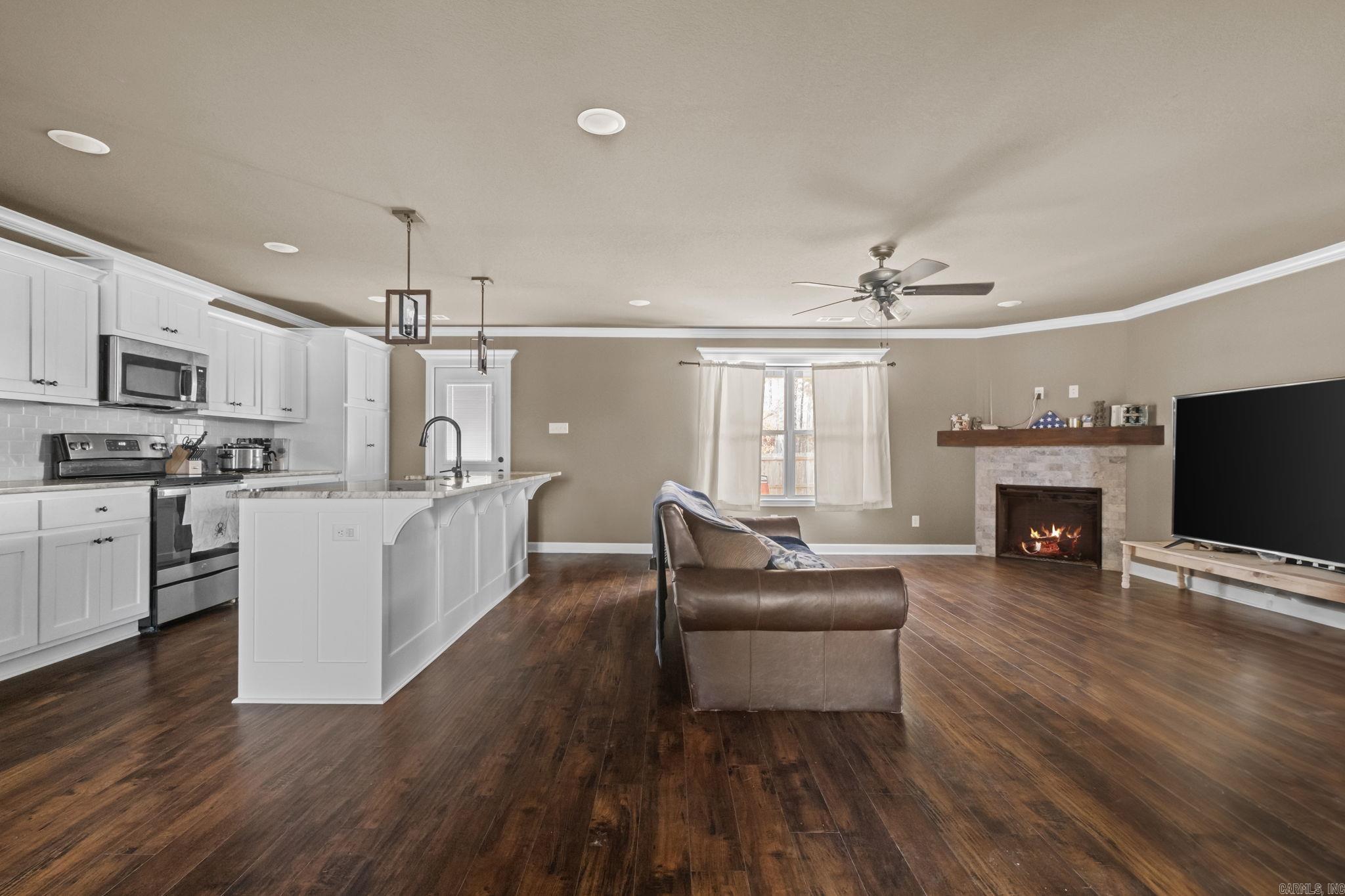 HERITAGE MEADOWS - Residential