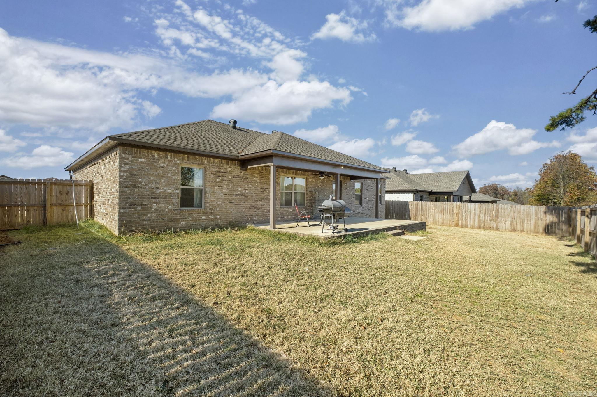 HERITAGE MEADOWS - Residential