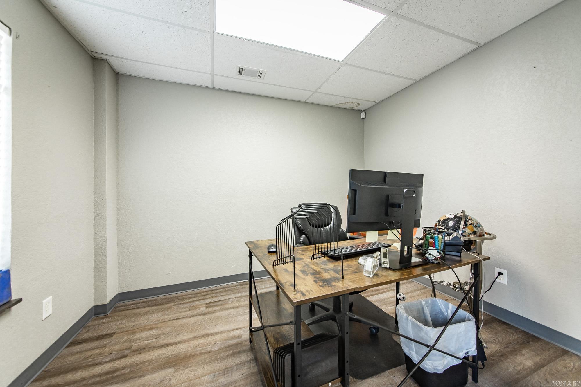 Cabot City Area - Commercial Sale